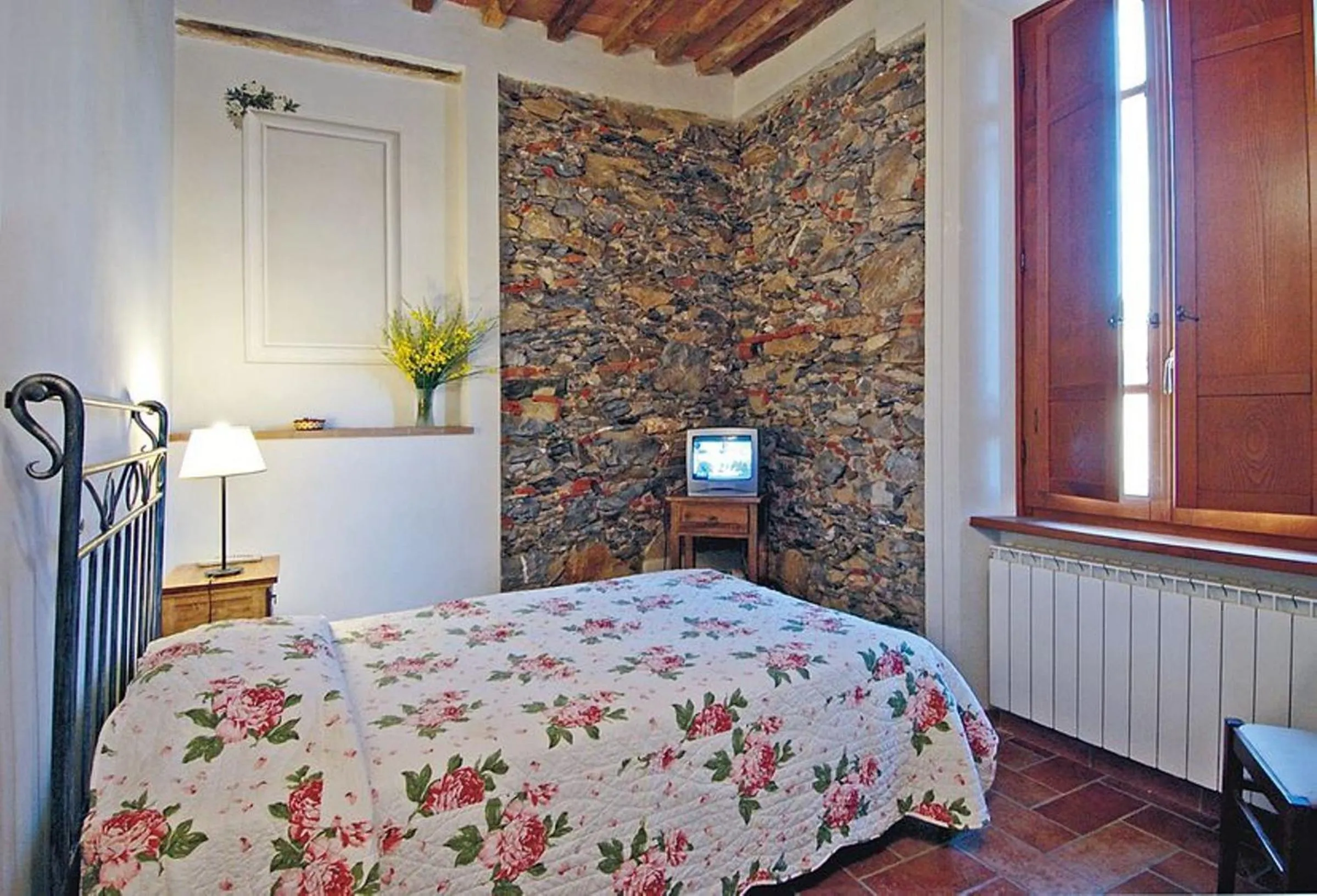 Photo of the whole room, Bed in Le Ginestre B & B
