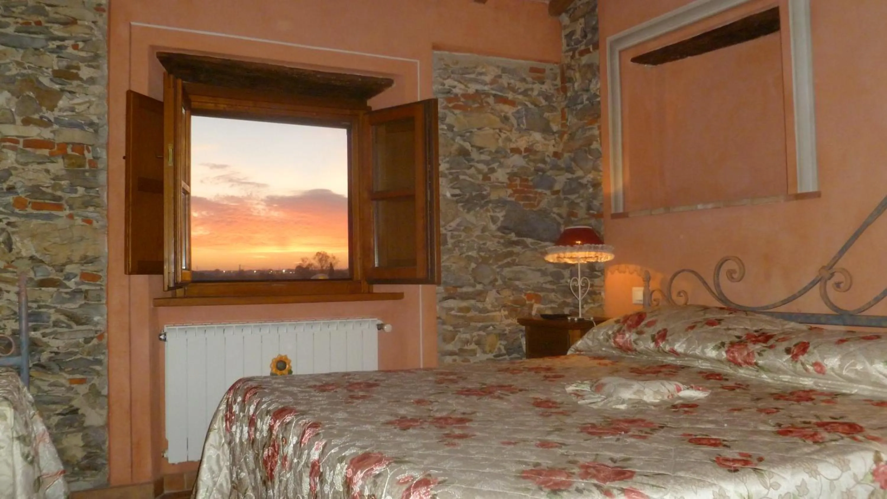 View (from property/room), Bed in Le Ginestre B & B