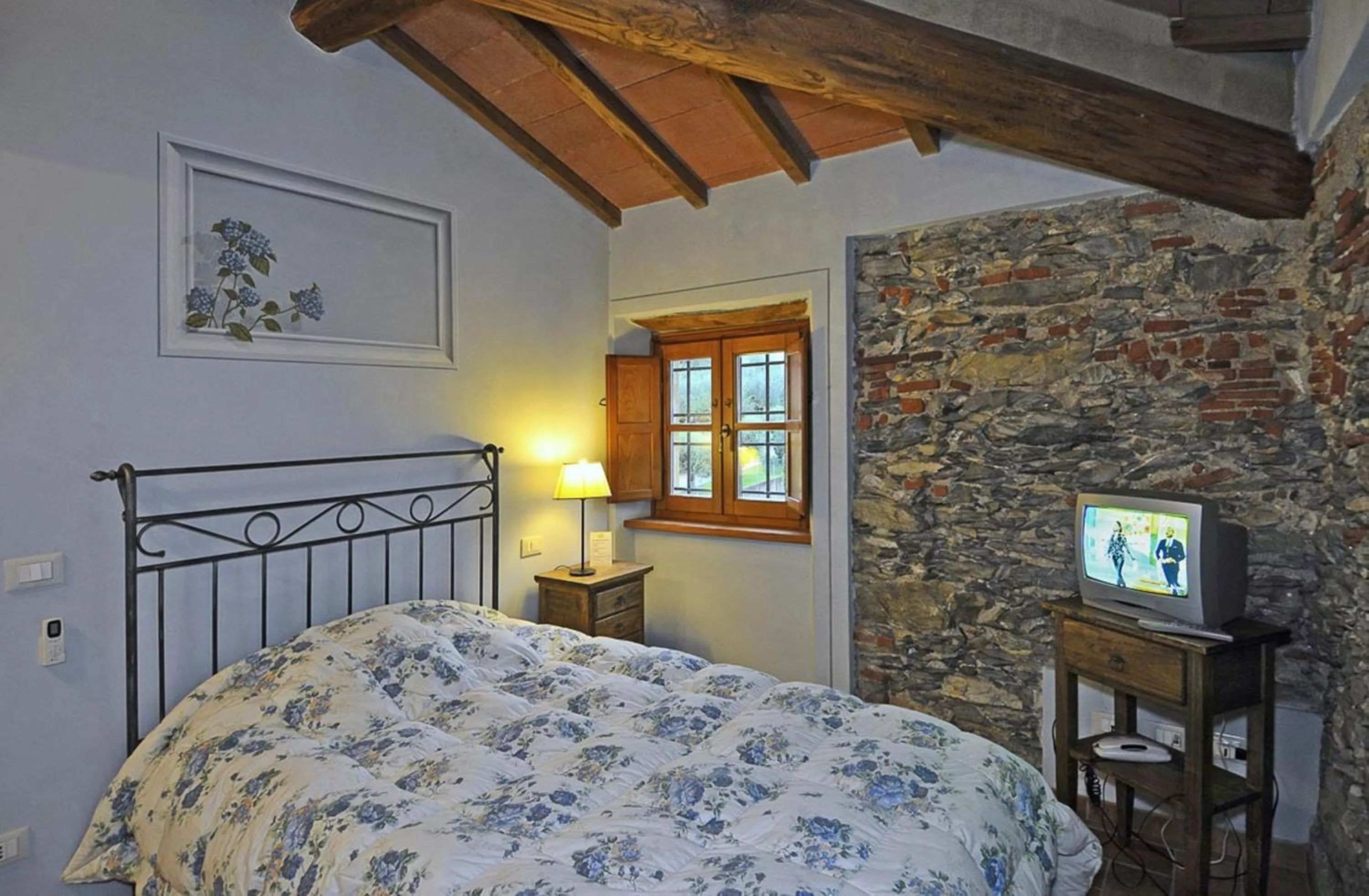 Photo of the whole room, Bed in Le Ginestre B & B