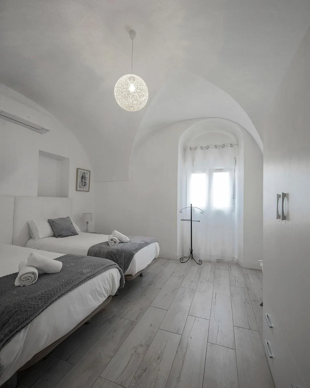 Bed in Apartamentos Gladiador