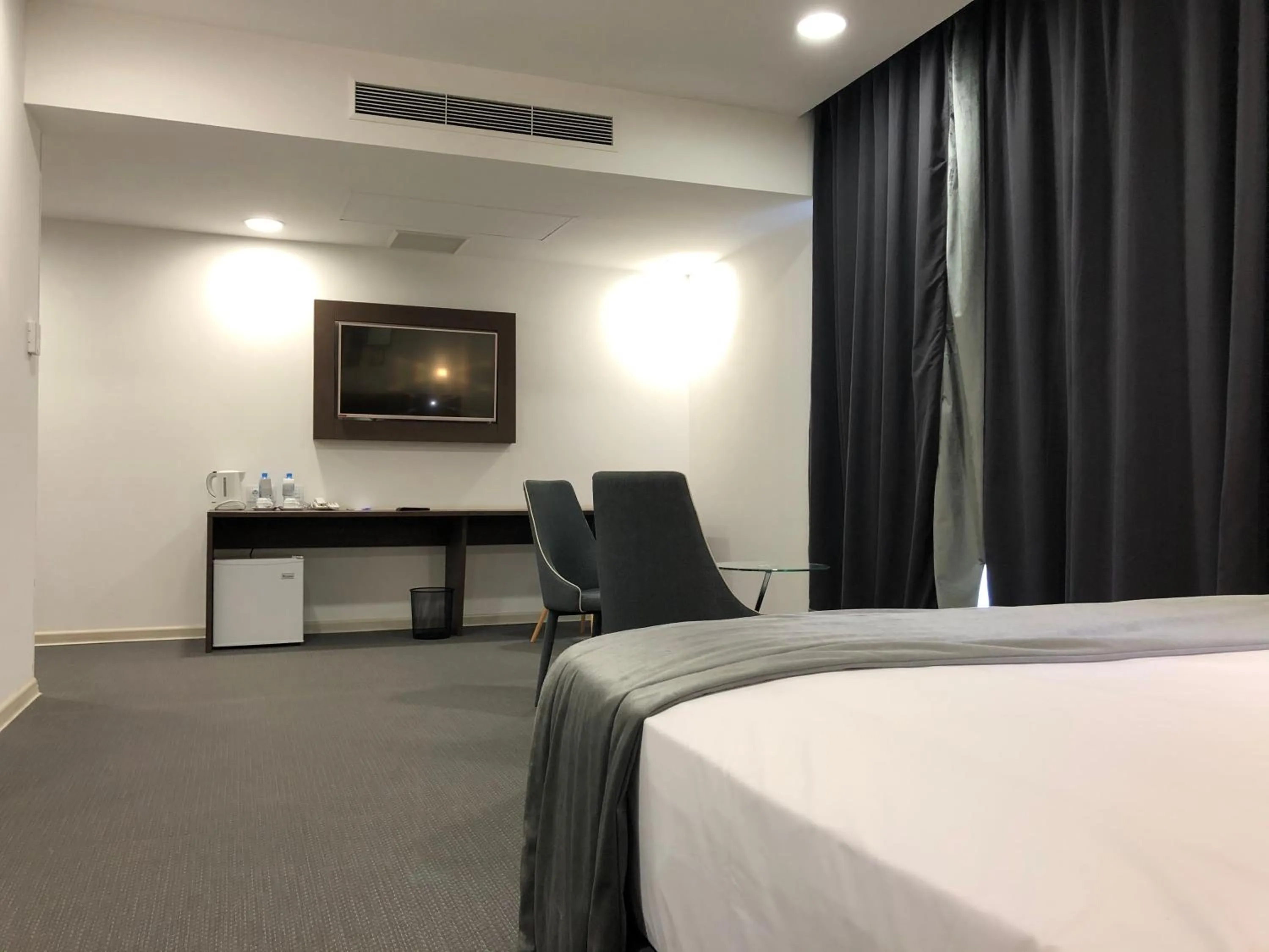 Photo of the whole room, Bed in Vent-Dôme Khaled Hotel & SPA