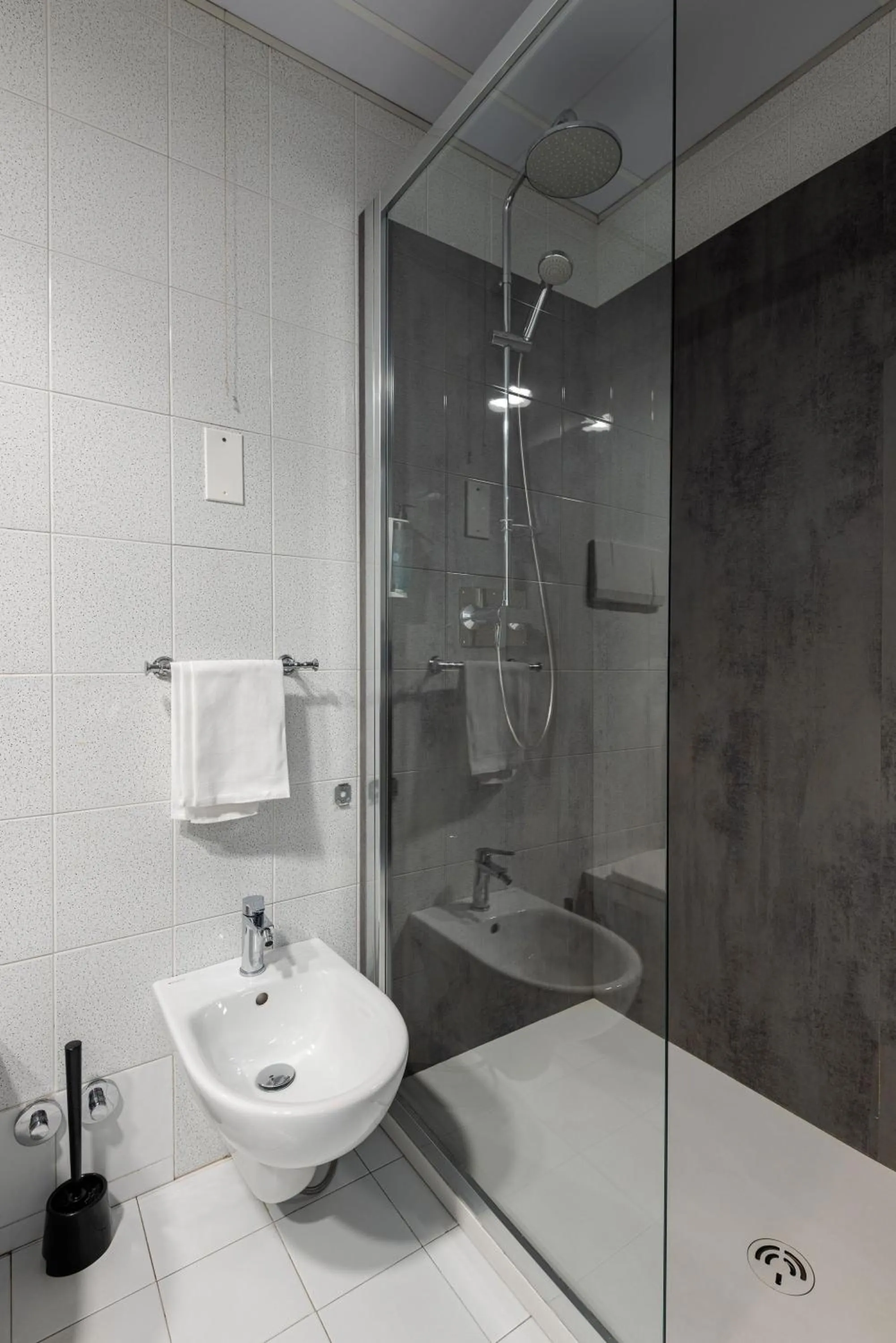 Bathroom in The Gate Hotel - Firenze Nord