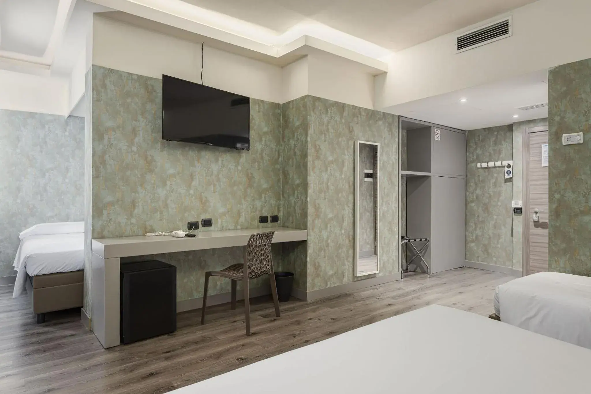 Bedroom, Bed in The Gate Hotel - Firenze Nord Bedroom, Bed in The Gate Hotel - Firenze Nord