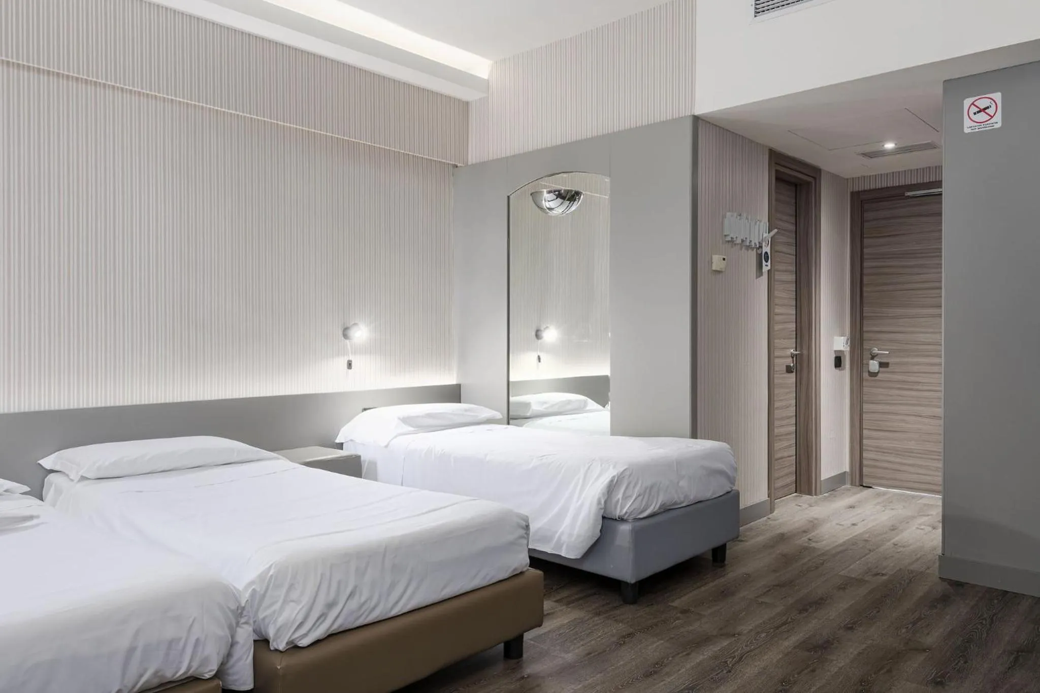 Bedroom, Bed in The Gate Hotel - Firenze Nord