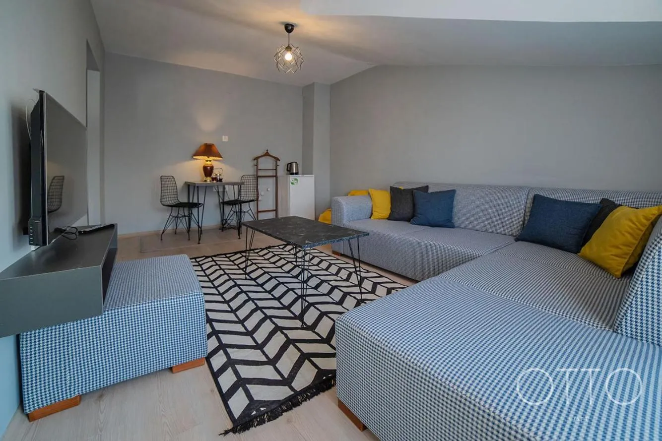 Seating Area in OTTO LOFT Premium Apartments