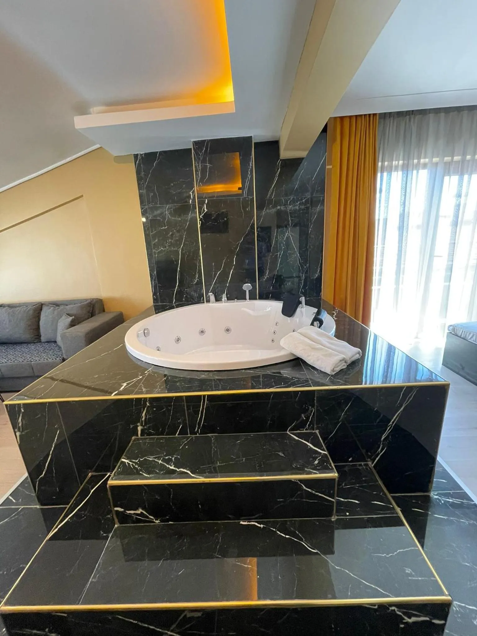 Bathroom in OTTO LOFT Premium Apartments