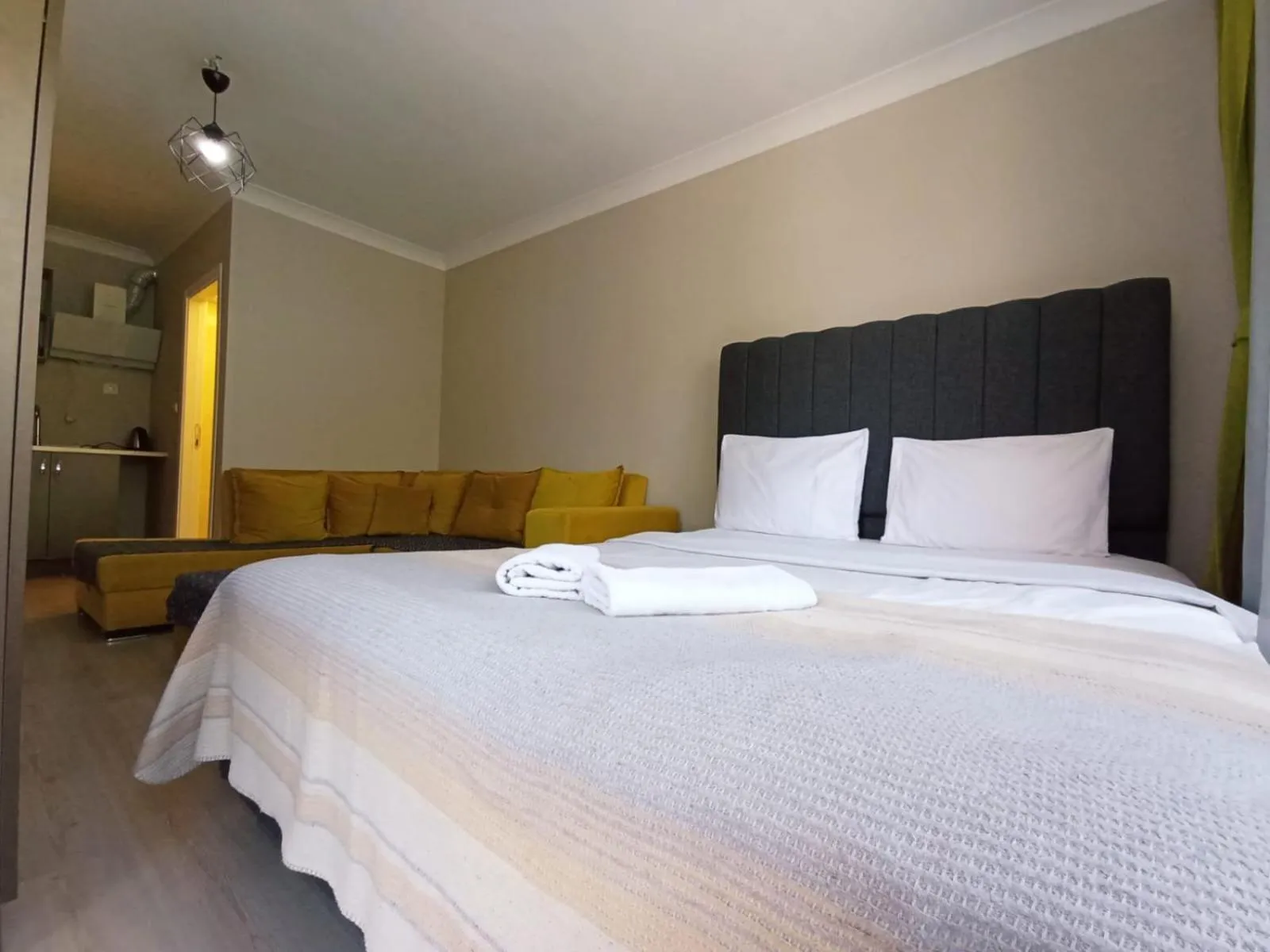 Bed in OTTO LOFT Premium Apartments