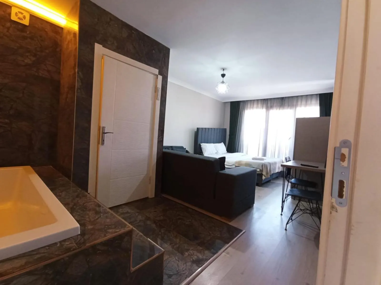 TV/Entertainment Center in OTTO LOFT Premium Apartments