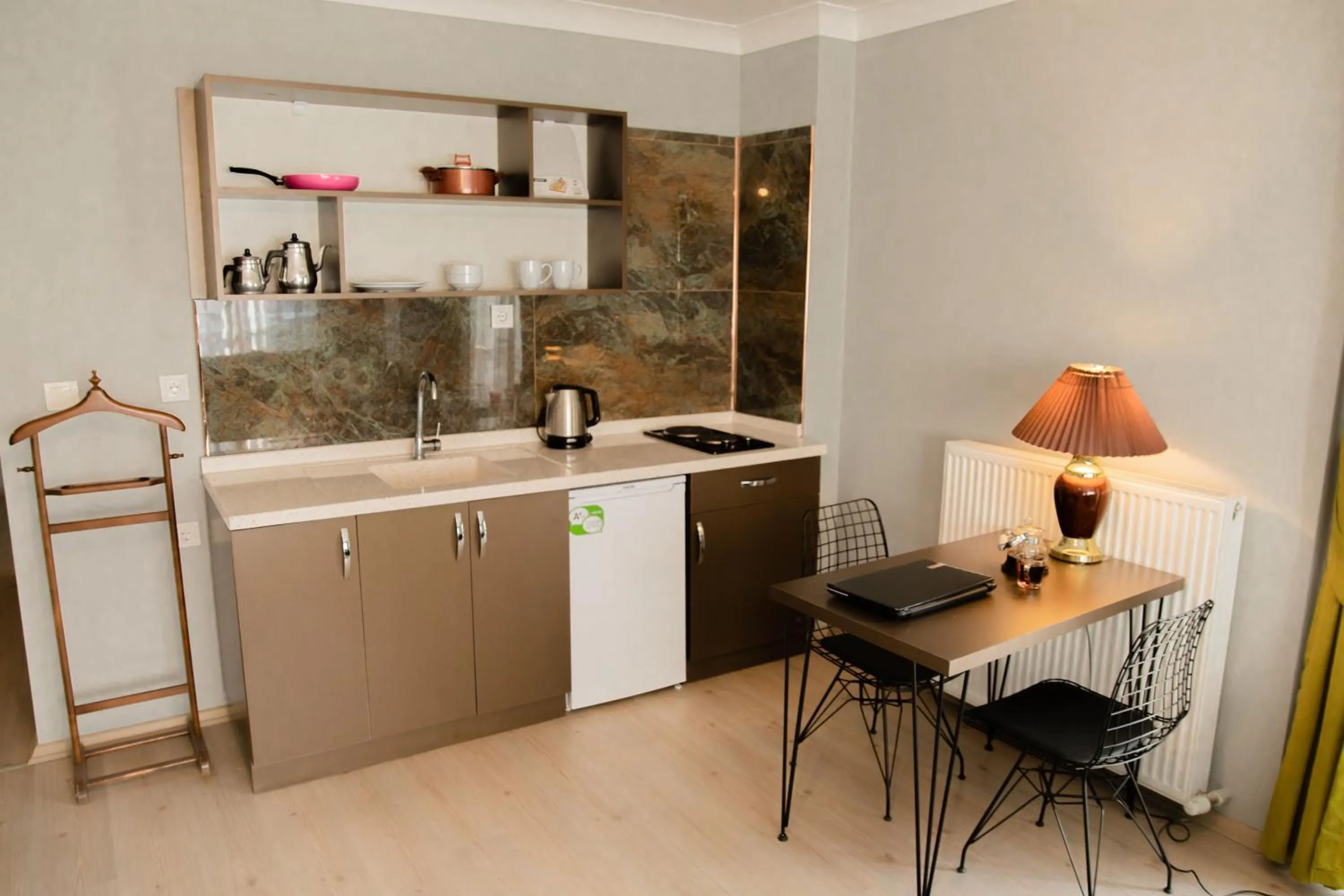 Kitchen/Kitchenette in OTTO LOFT Premium Apartments