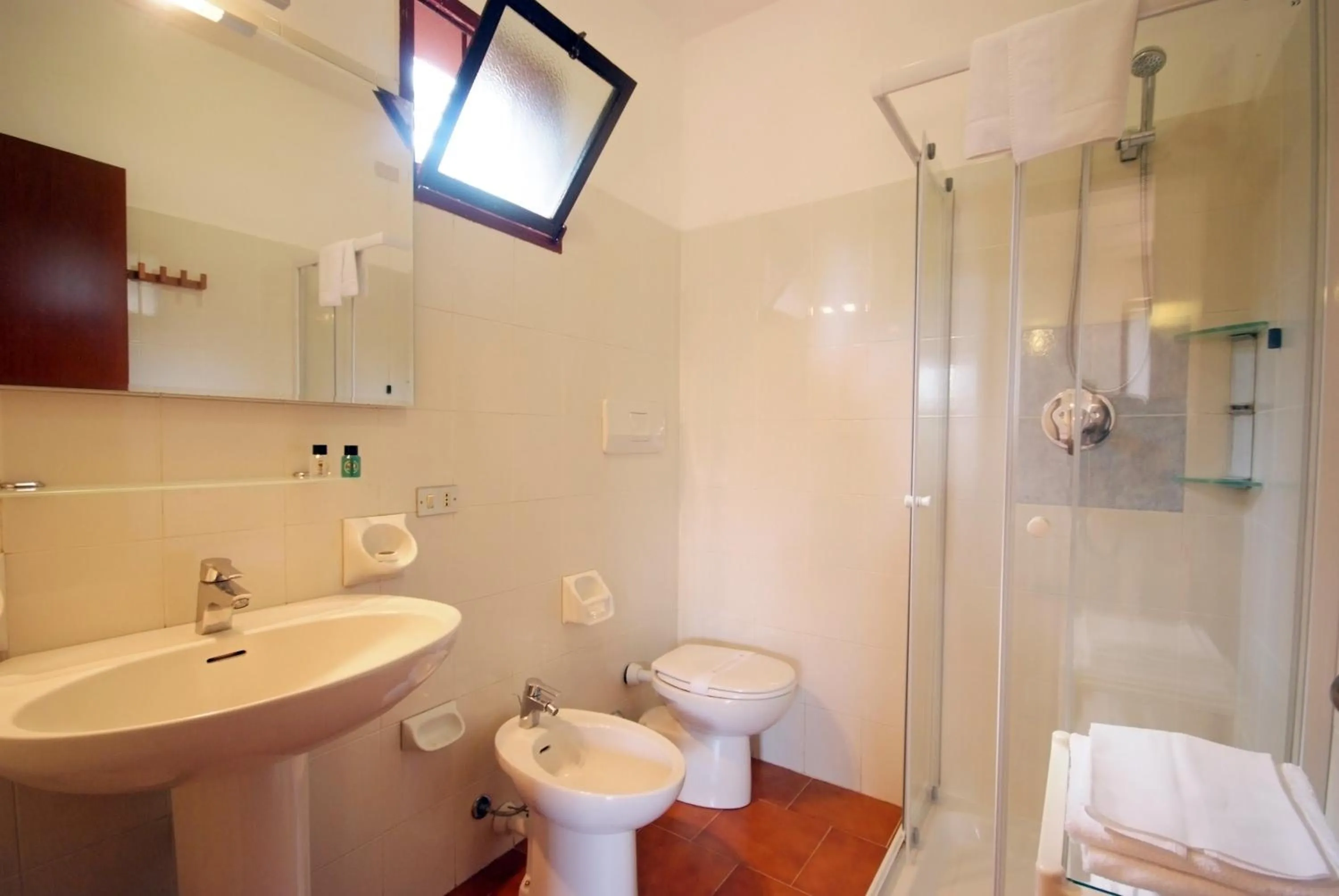 Shower in Casa Del Golfo