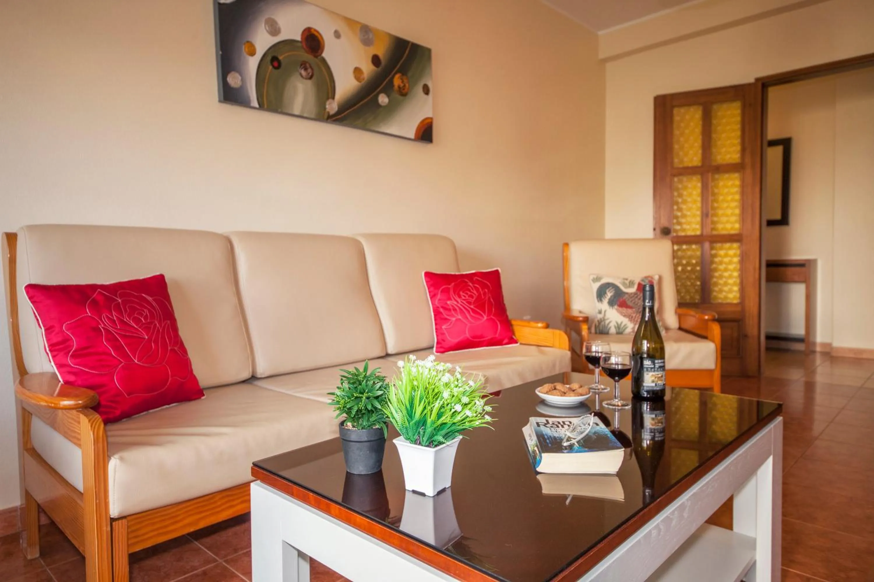 Main Avenue 2 Bed Apartment