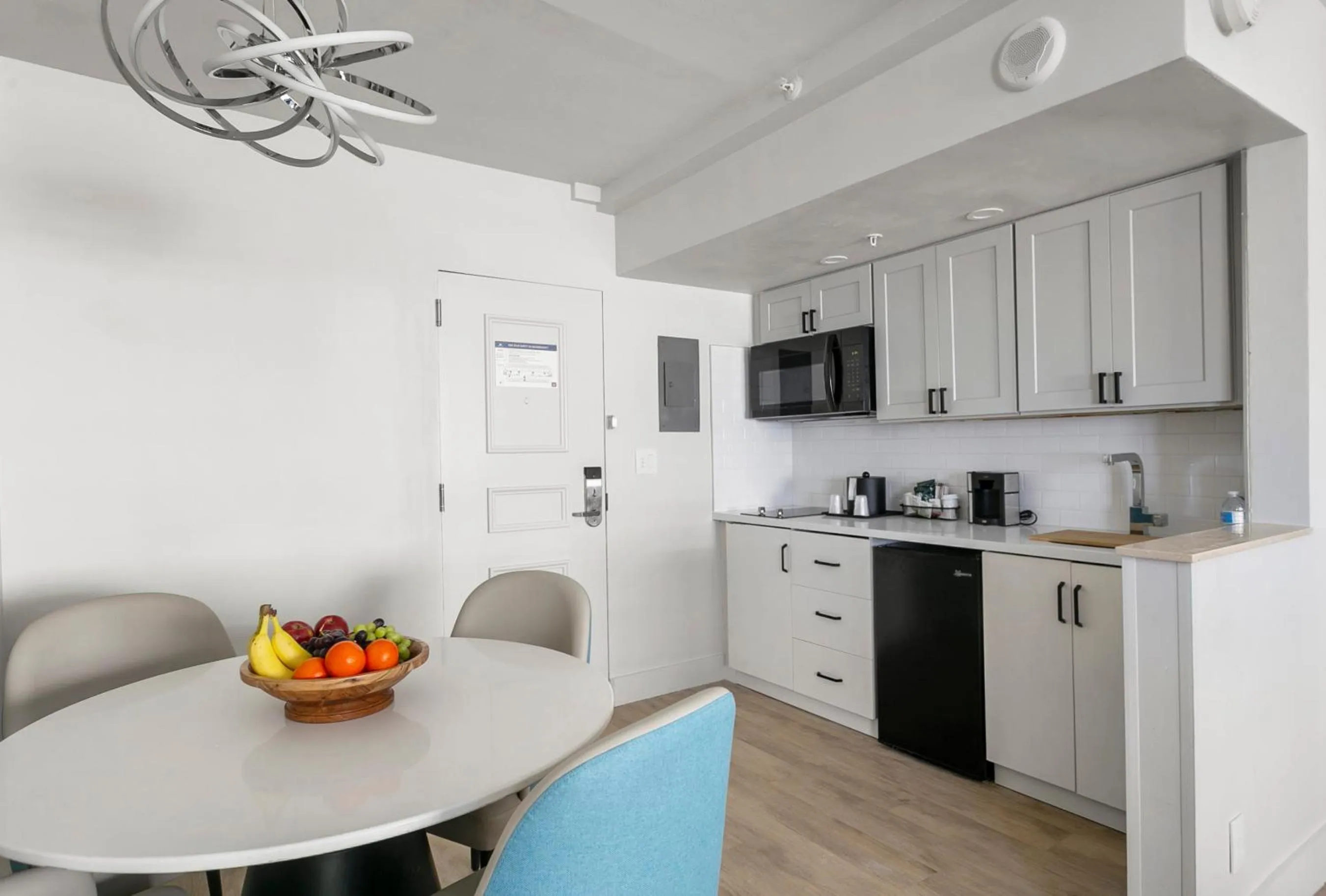 Kitchen or kitchenette in Ocean Sky Hotel & Resort