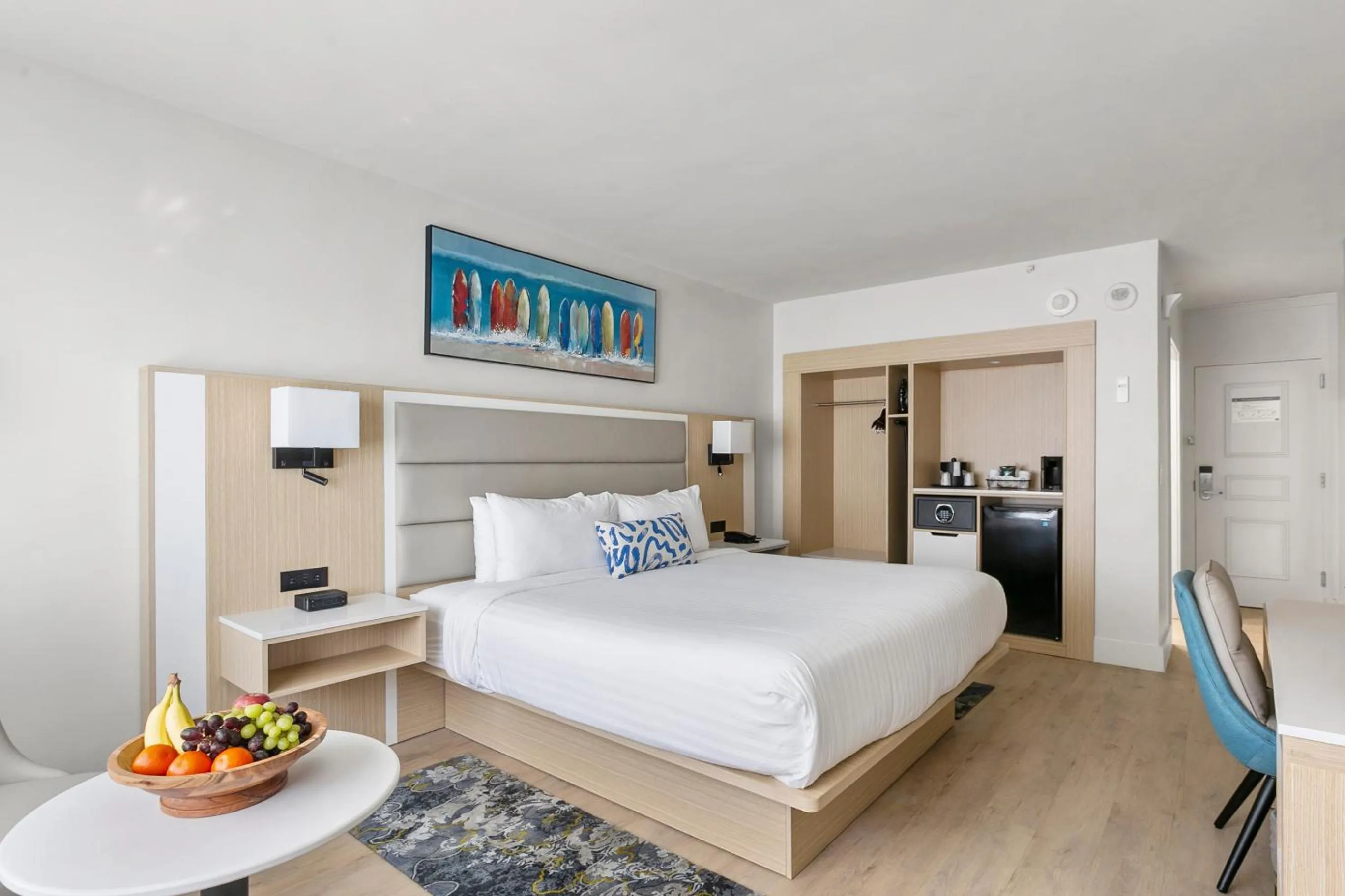 Bedroom, Bed in Ocean Sky Hotel & Resort