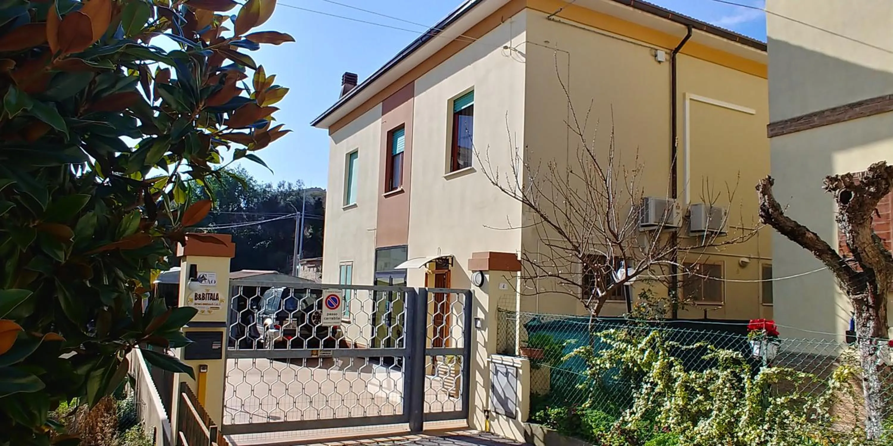 Property building in B&B Itala