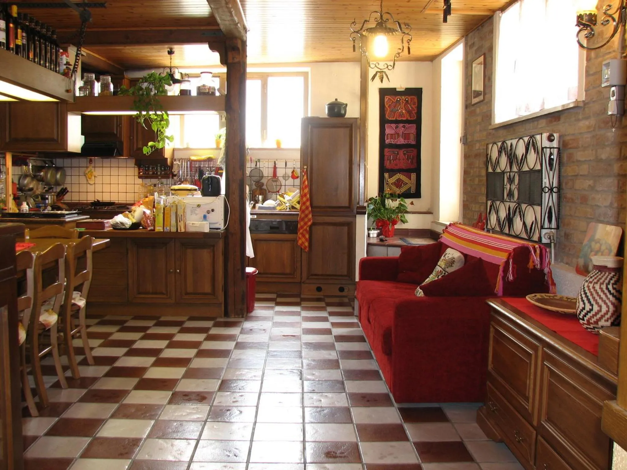 Communal kitchen in B&B Itala