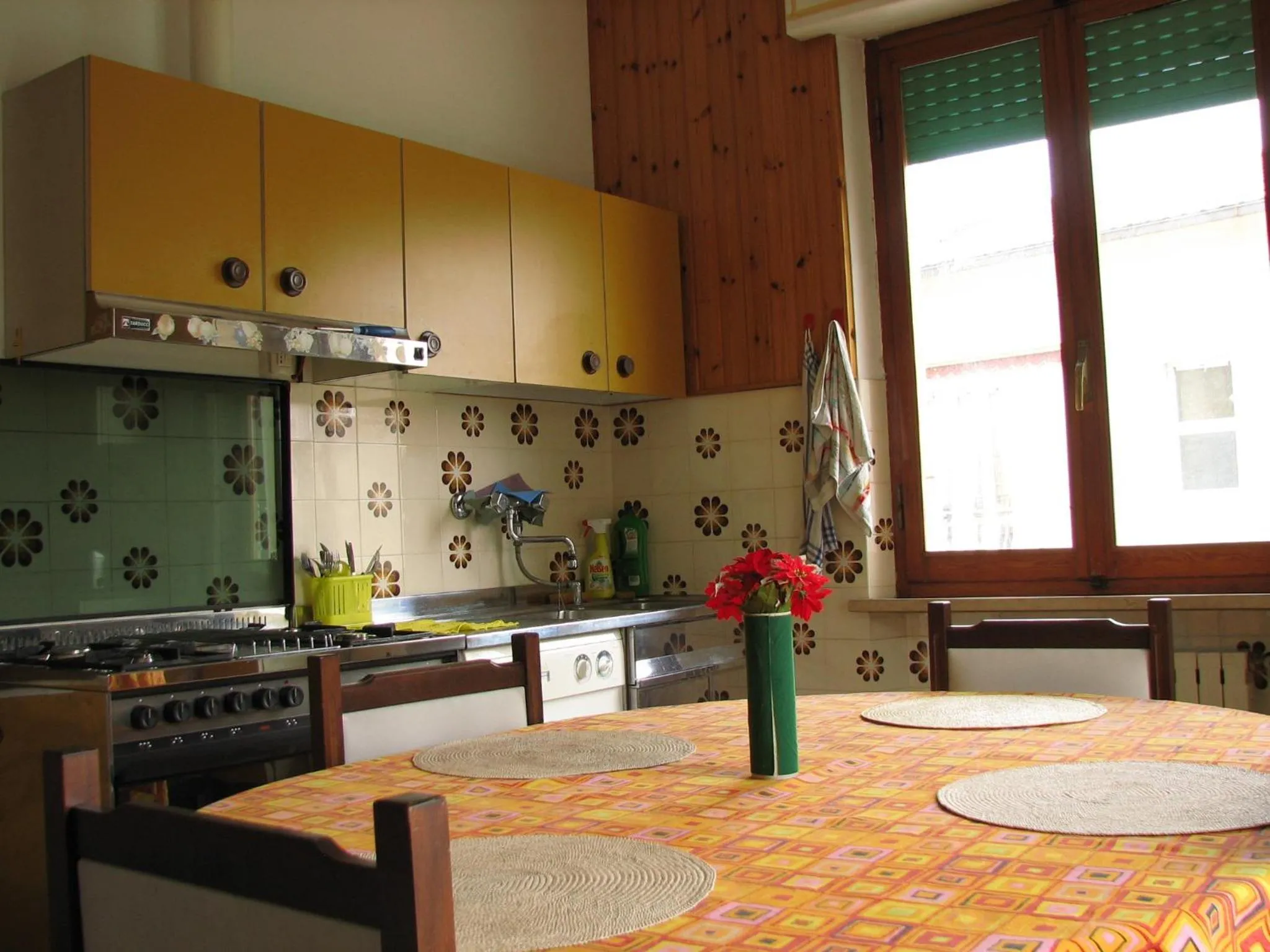Communal kitchen in B&B Itala