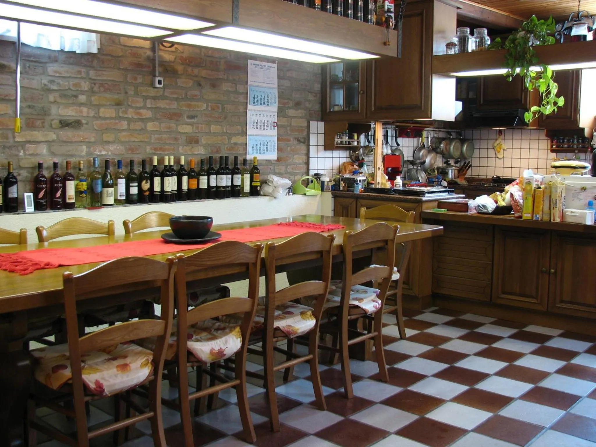 Communal kitchen in B&B Itala