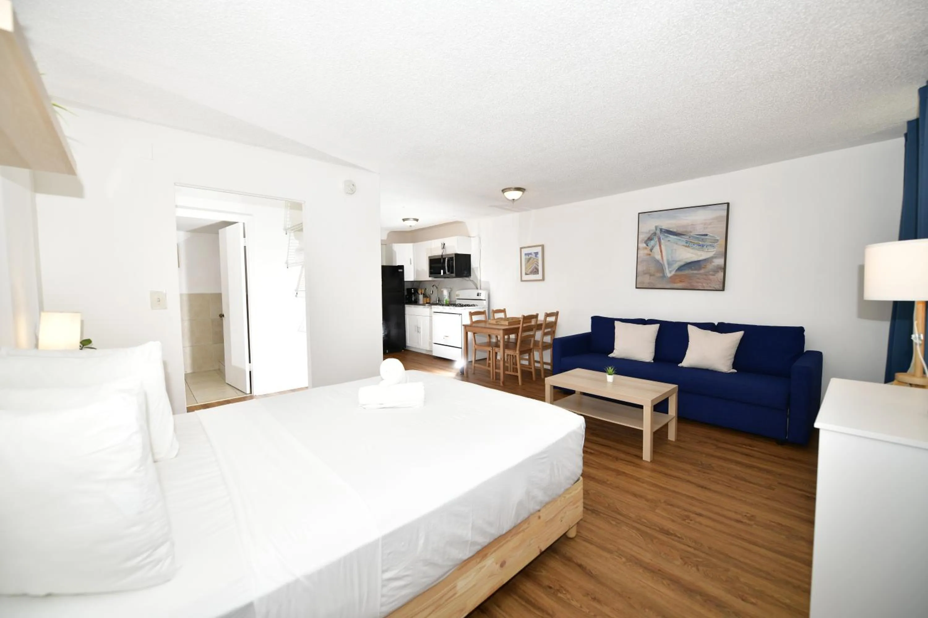 Kitchen or kitchenette, Bed in Sobe Apartments