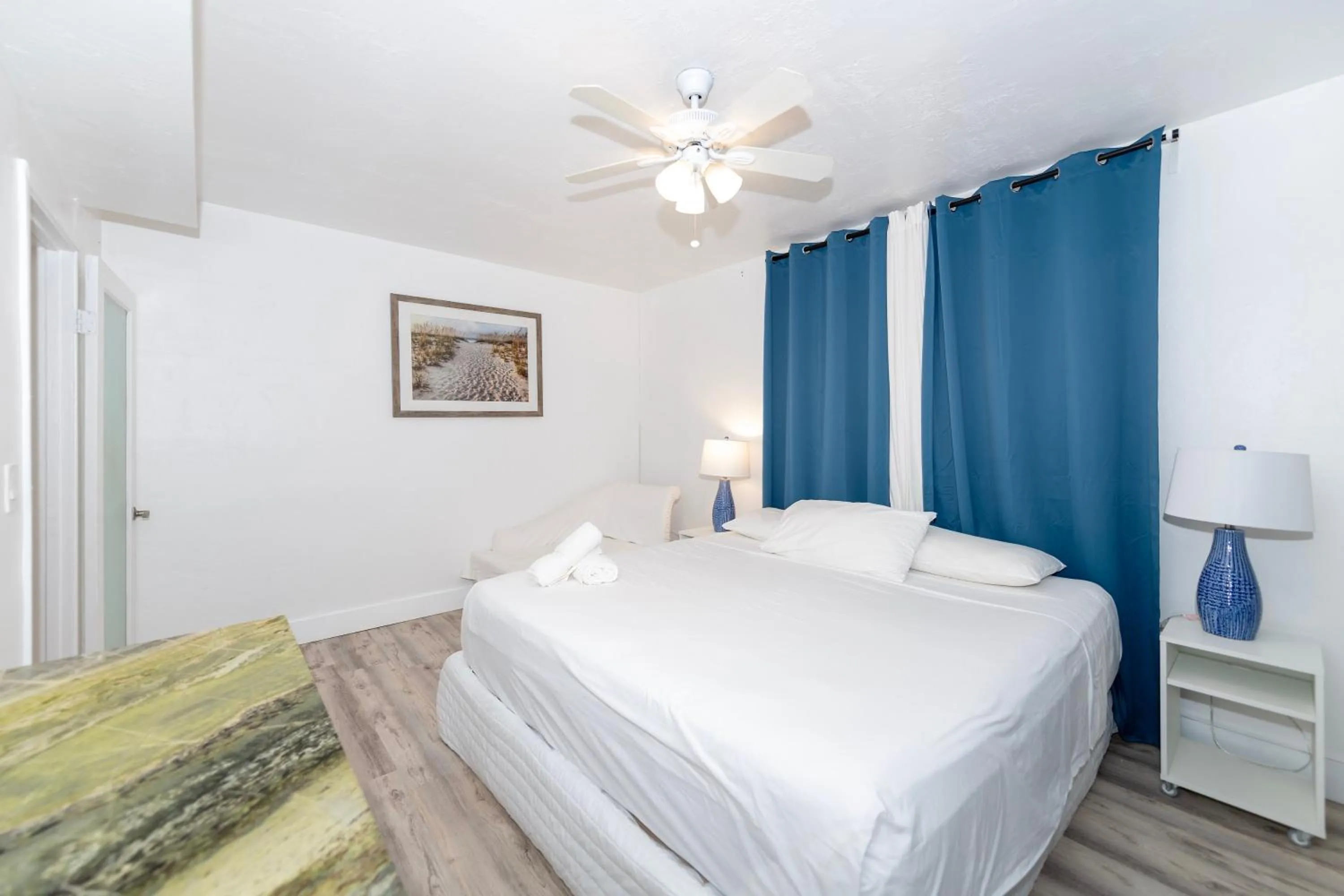 Bed in Sofi Beach Apartments