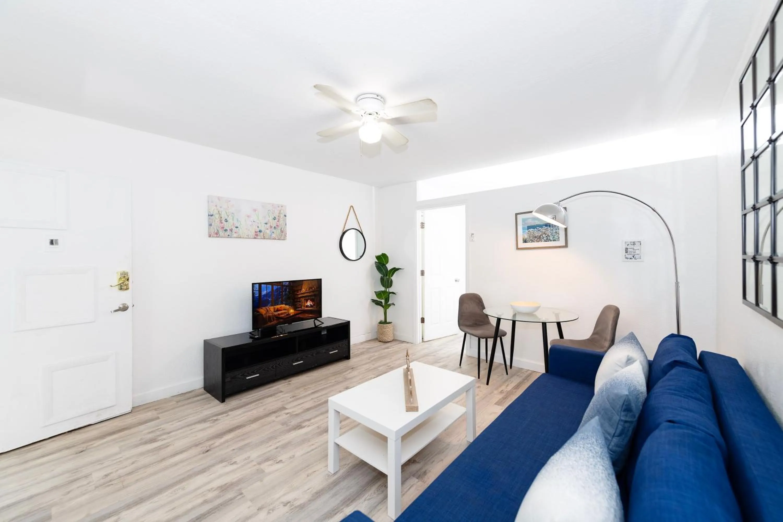 Living room in Sofi Beach Apartments