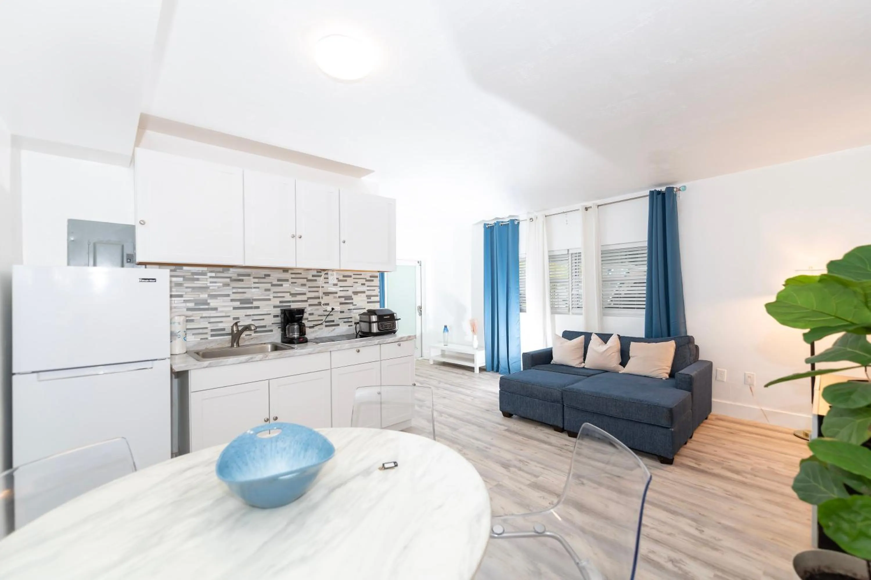 Living room in Sofi Beach Apartments