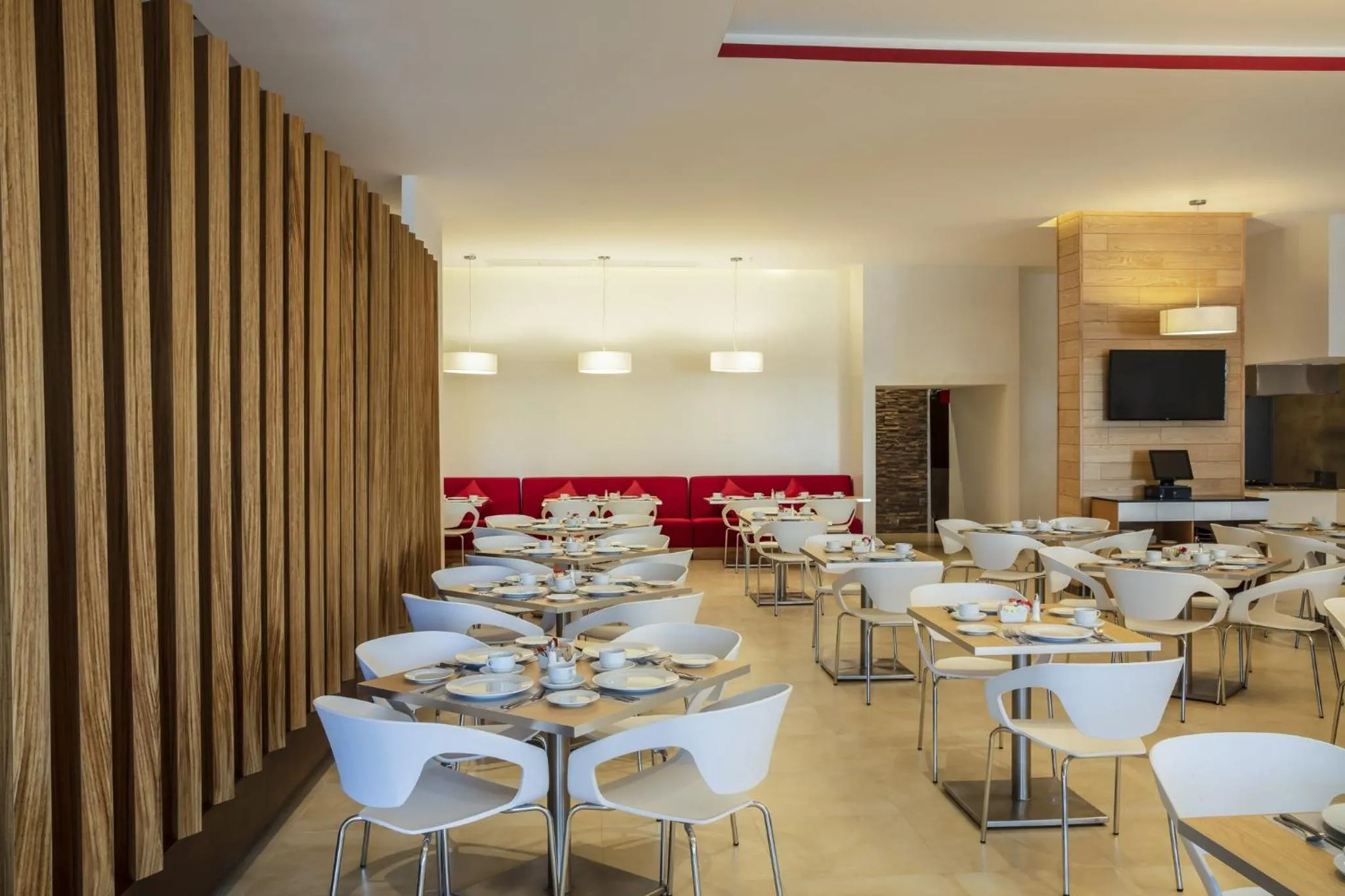 Food and drinks in Fiesta Inn Celaya Galerias