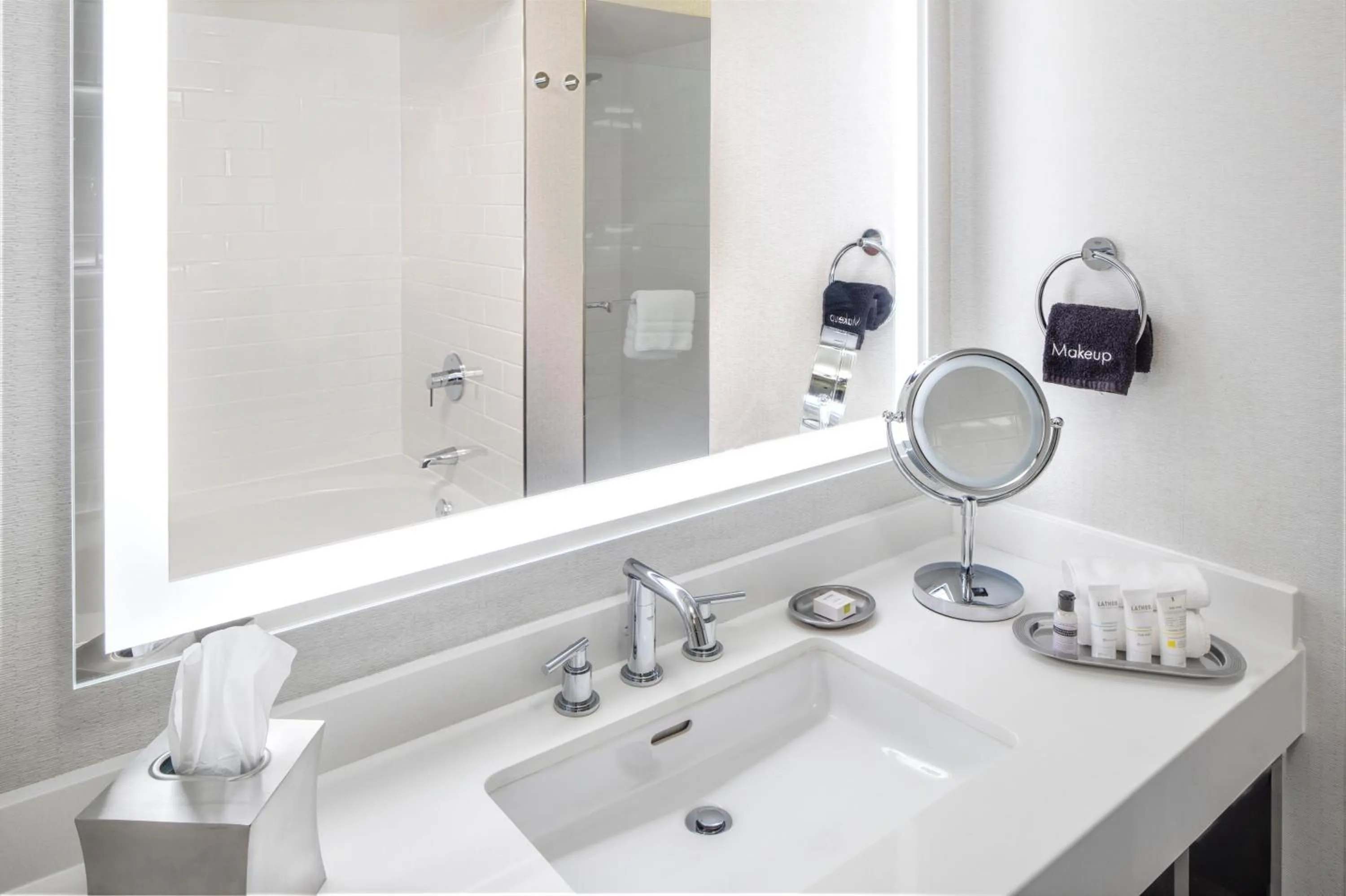 Bathroom in Grand Bay Hotel San Francisco