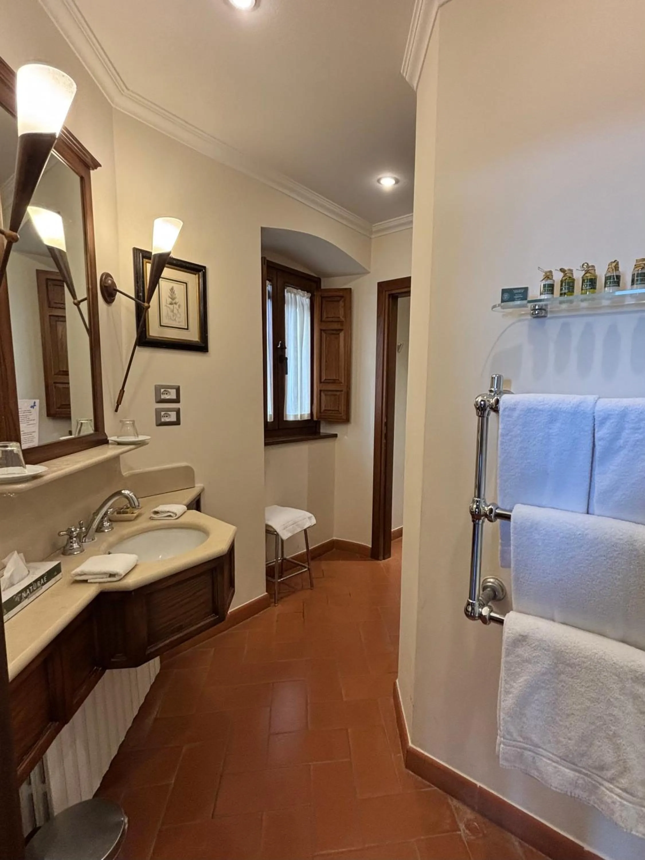 Bathroom in Capannelle Wine Resort