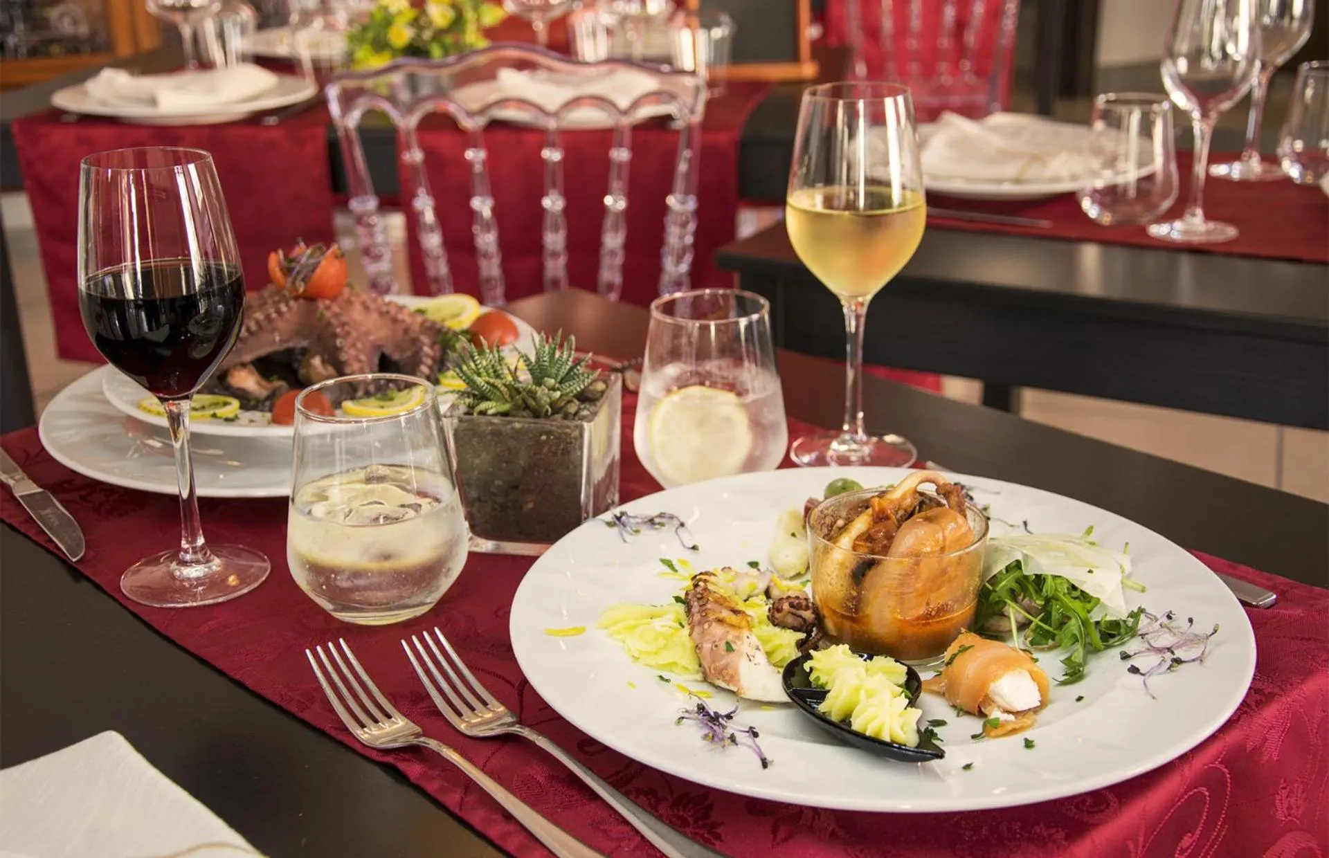 Restaurant/places to eat in Hotel Grazia Eboli