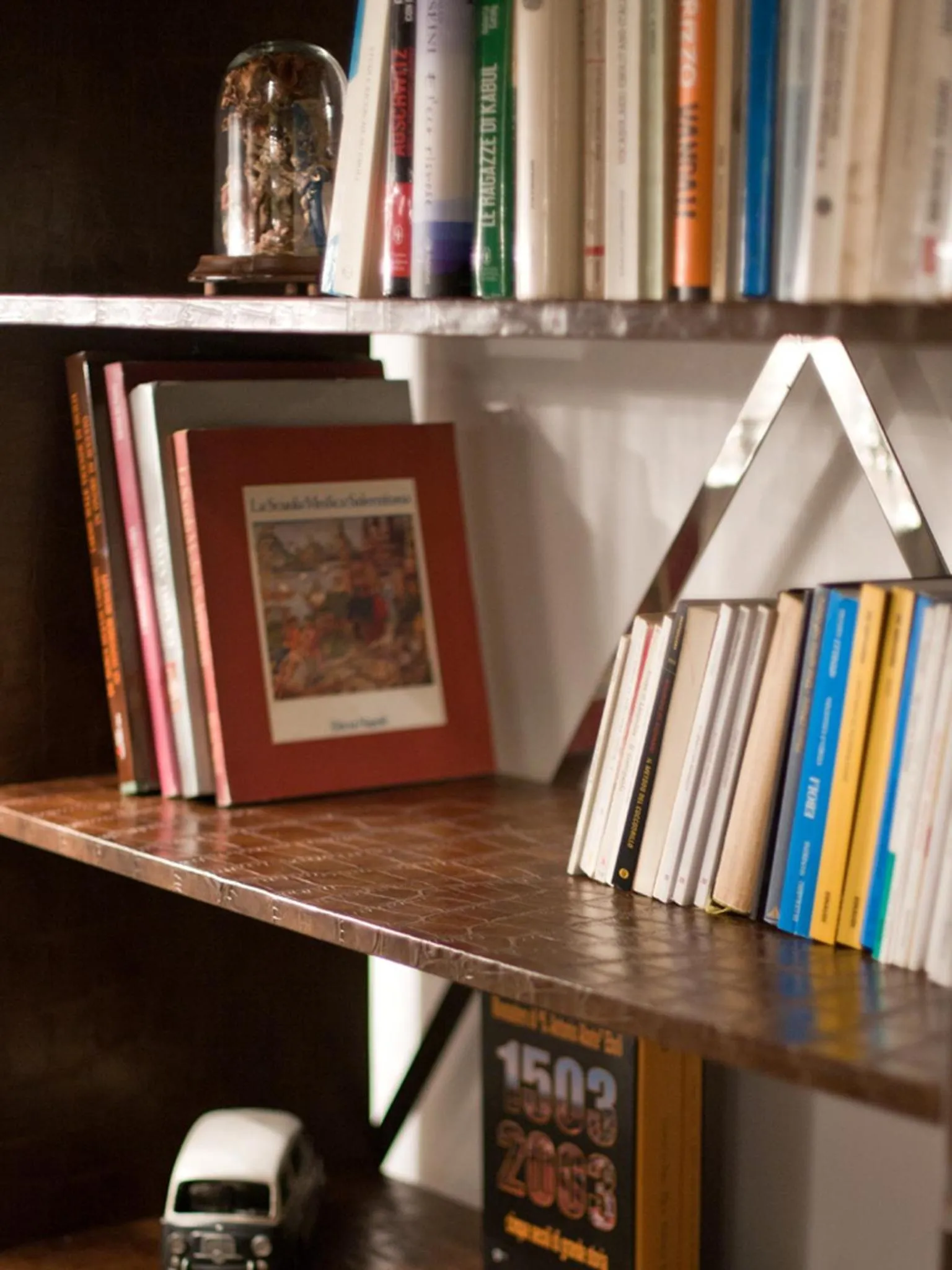 Library in Hotel Grazia Eboli