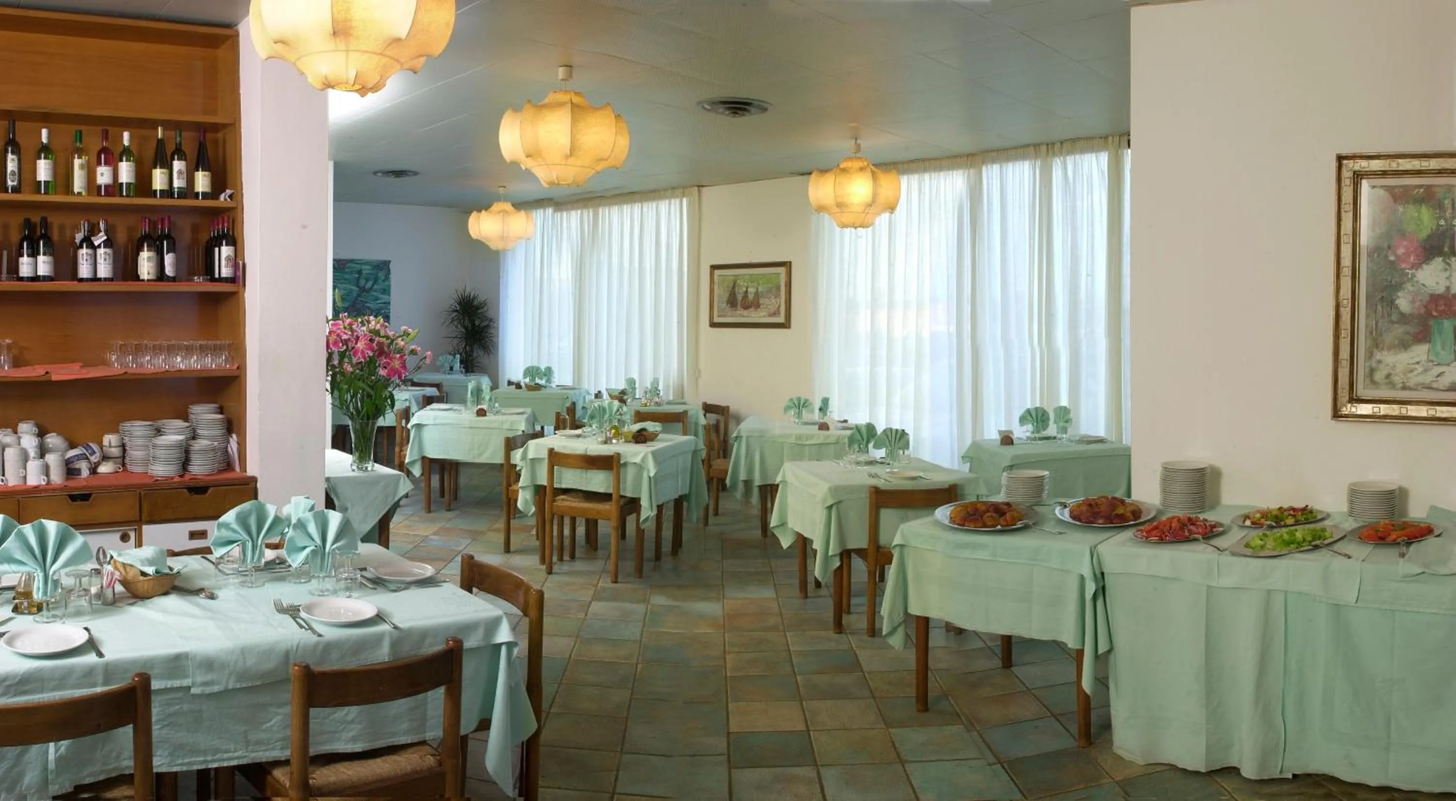 Restaurant/places to eat in Hotel Nettuno