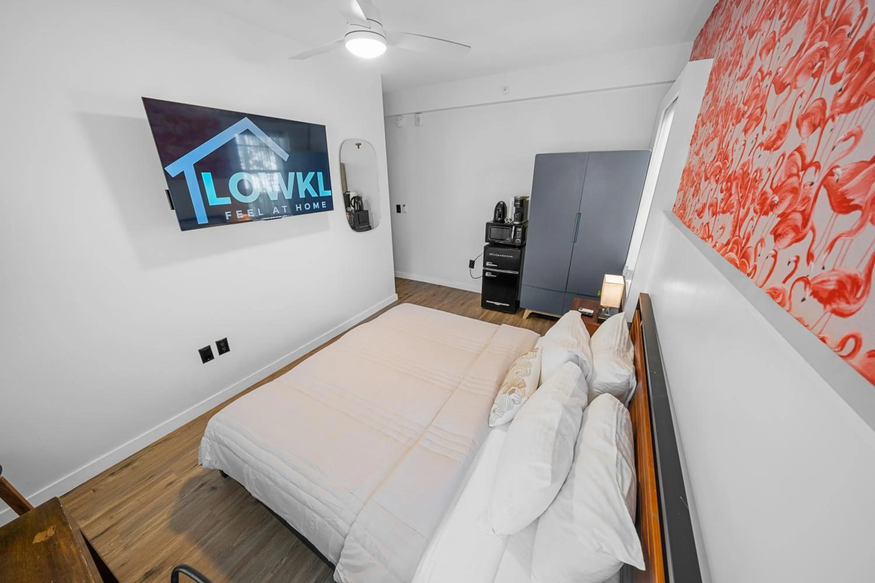 Bed in Greenview Hotel By Lowkl