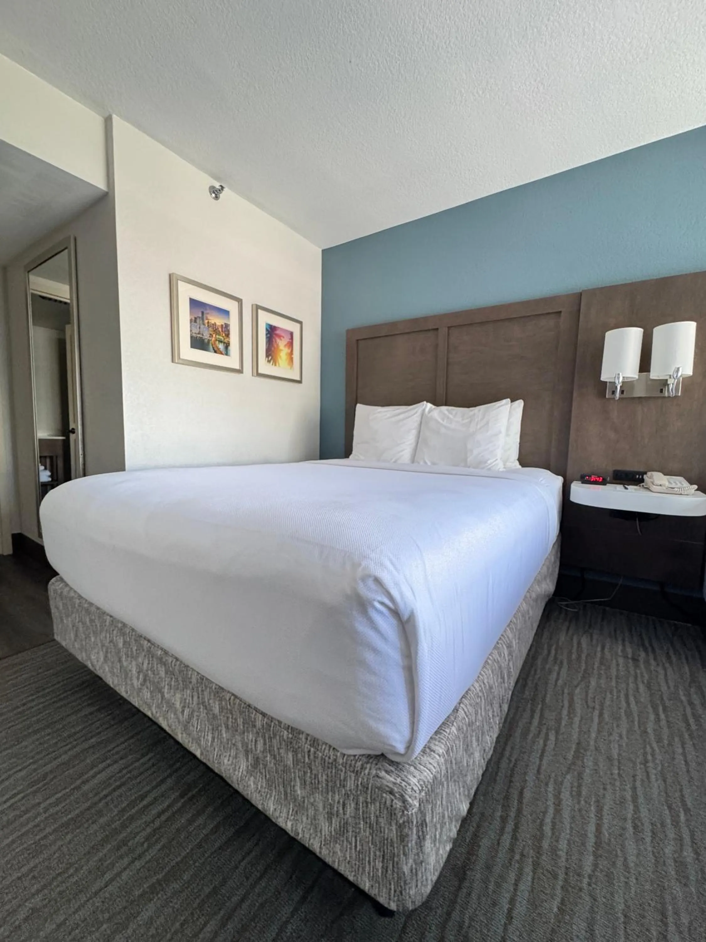 Bedroom, Bed in Comfort Inn & Suites Downtown Brickell-Port of Miami