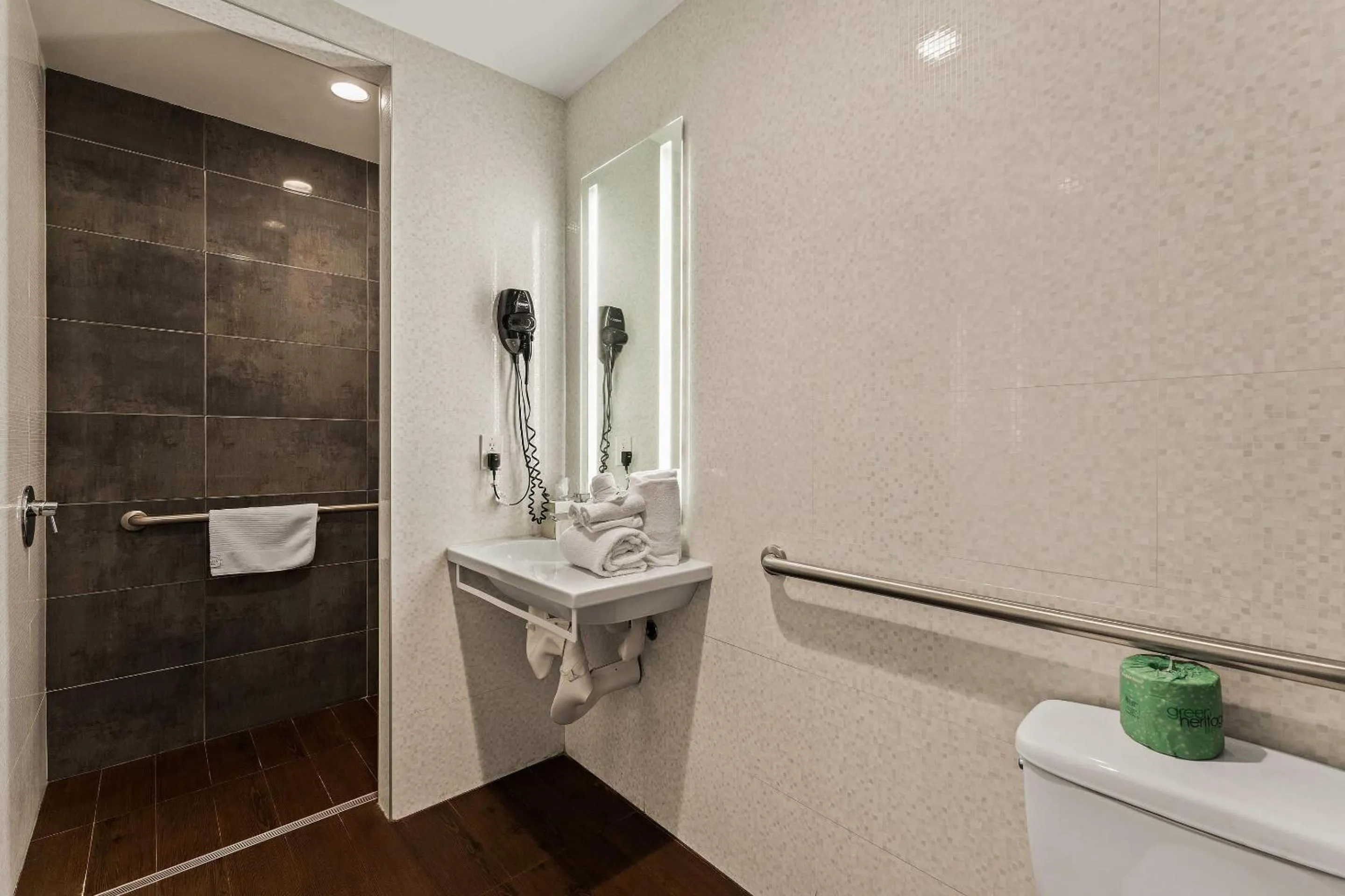 Bedroom in Quality Inn Philadelphia Center City