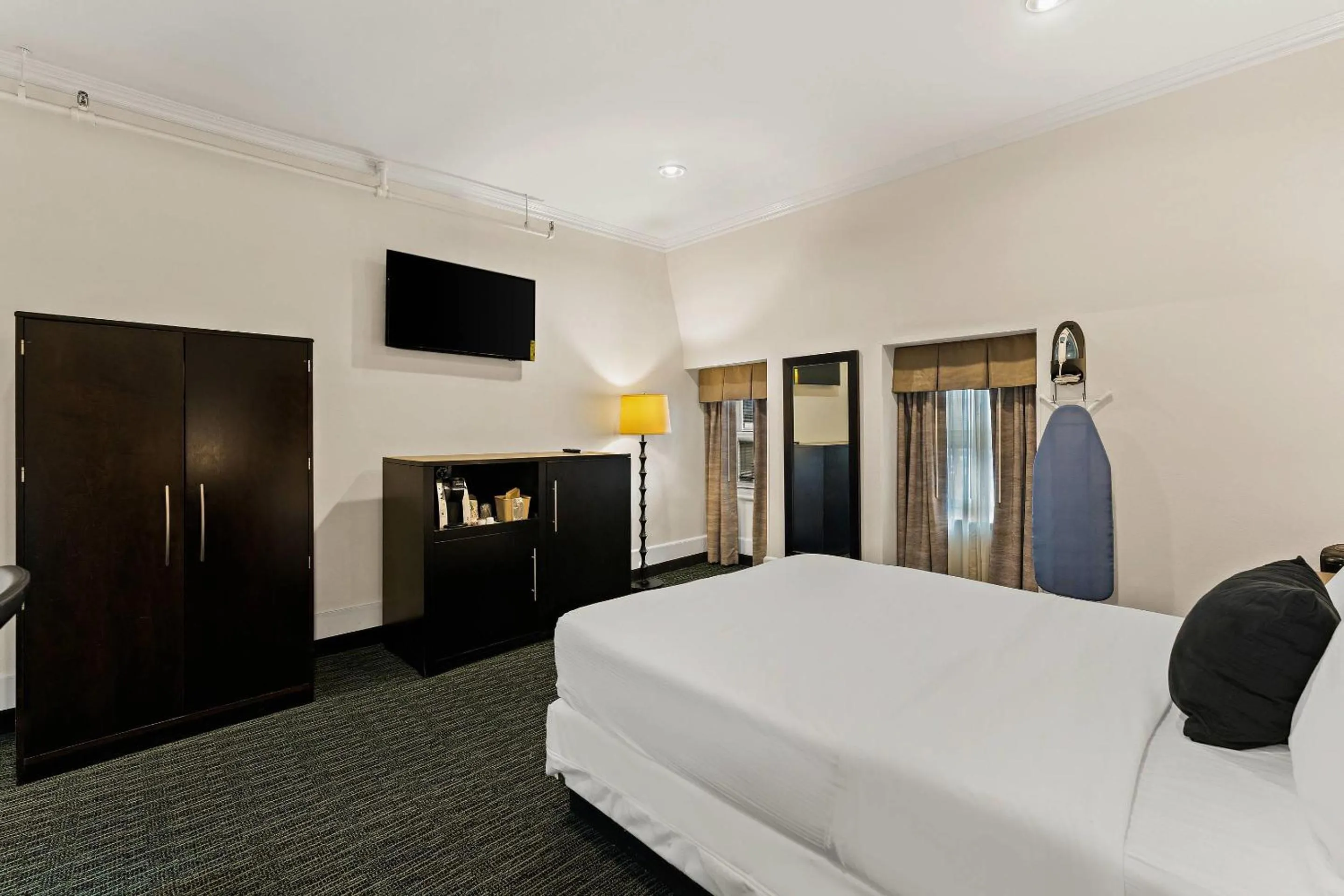 Bedroom, Bed in Quality Inn Philadelphia Center City