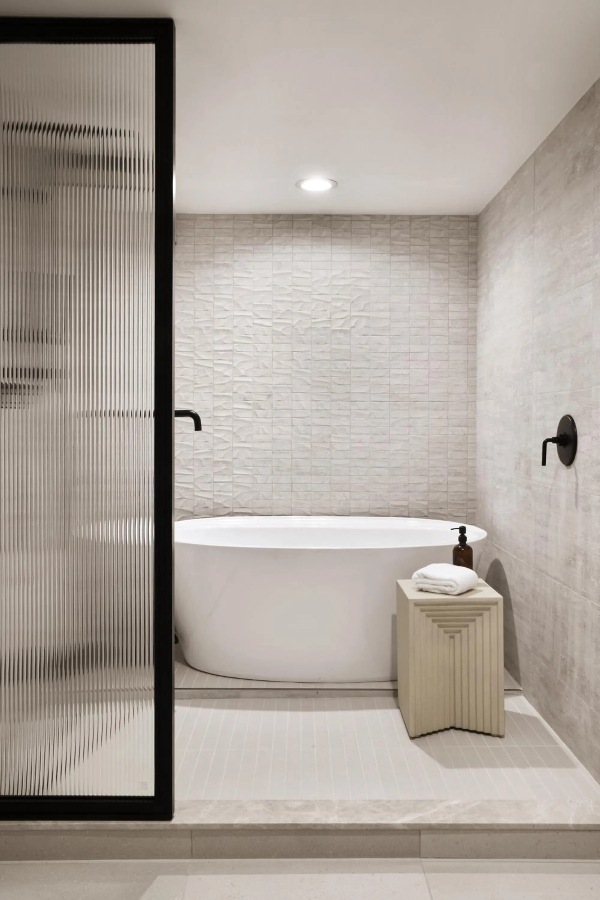 Bathroom in The Jay, Autograph Collection