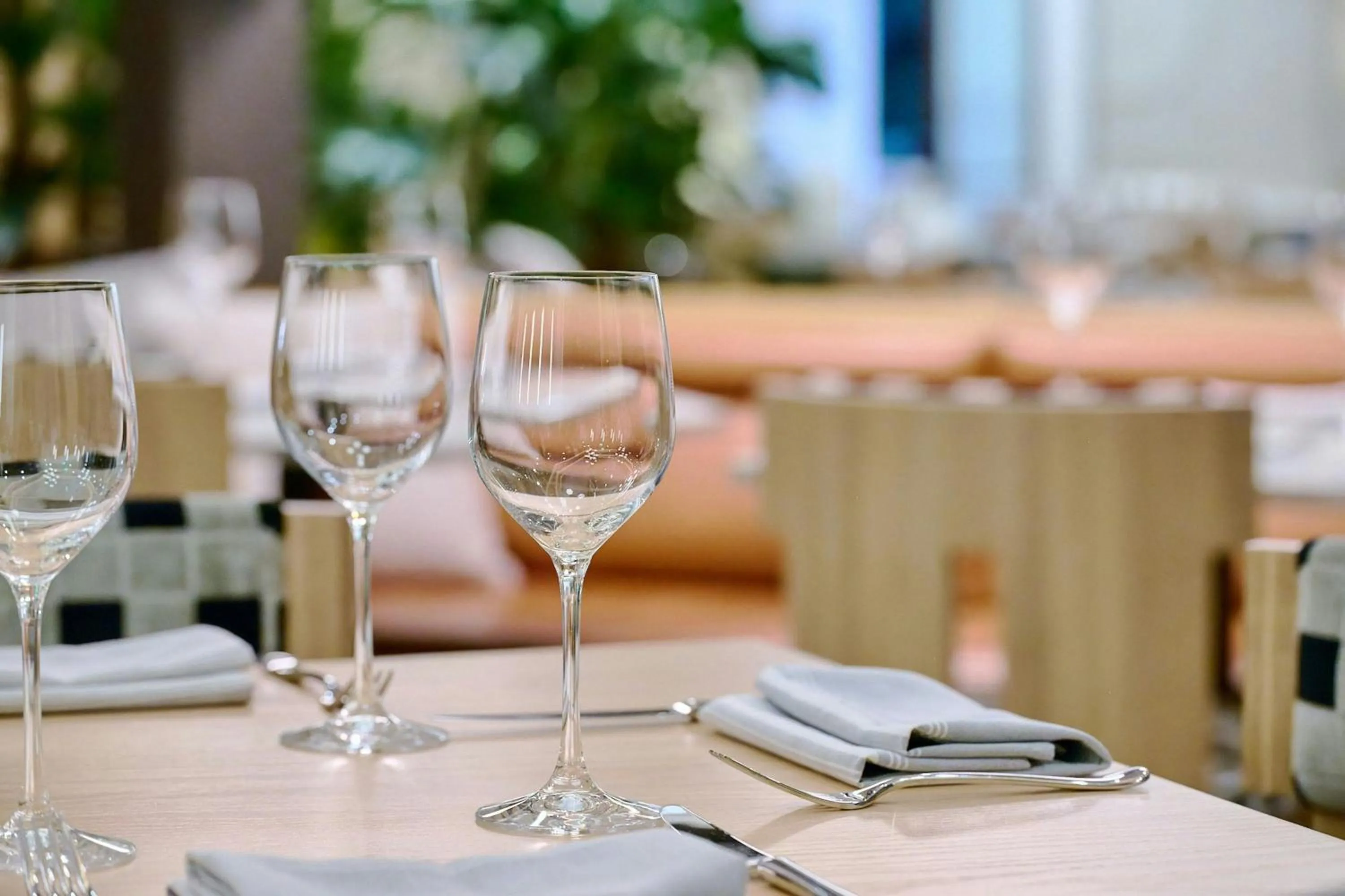 Restaurant/places to eat in The Jay, Autograph Collection