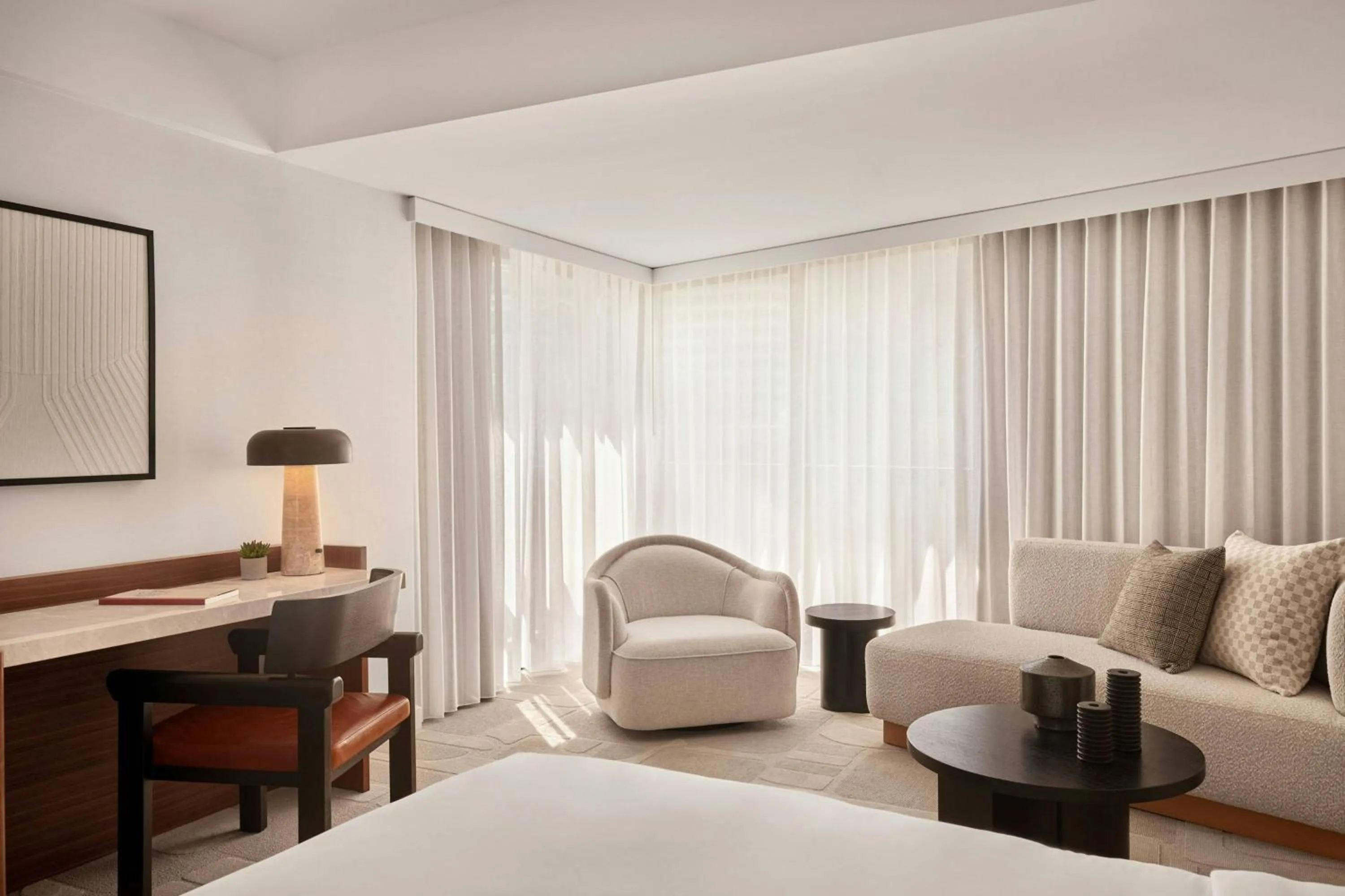 Photo of the whole room, Bed in The Jay, Autograph Collection