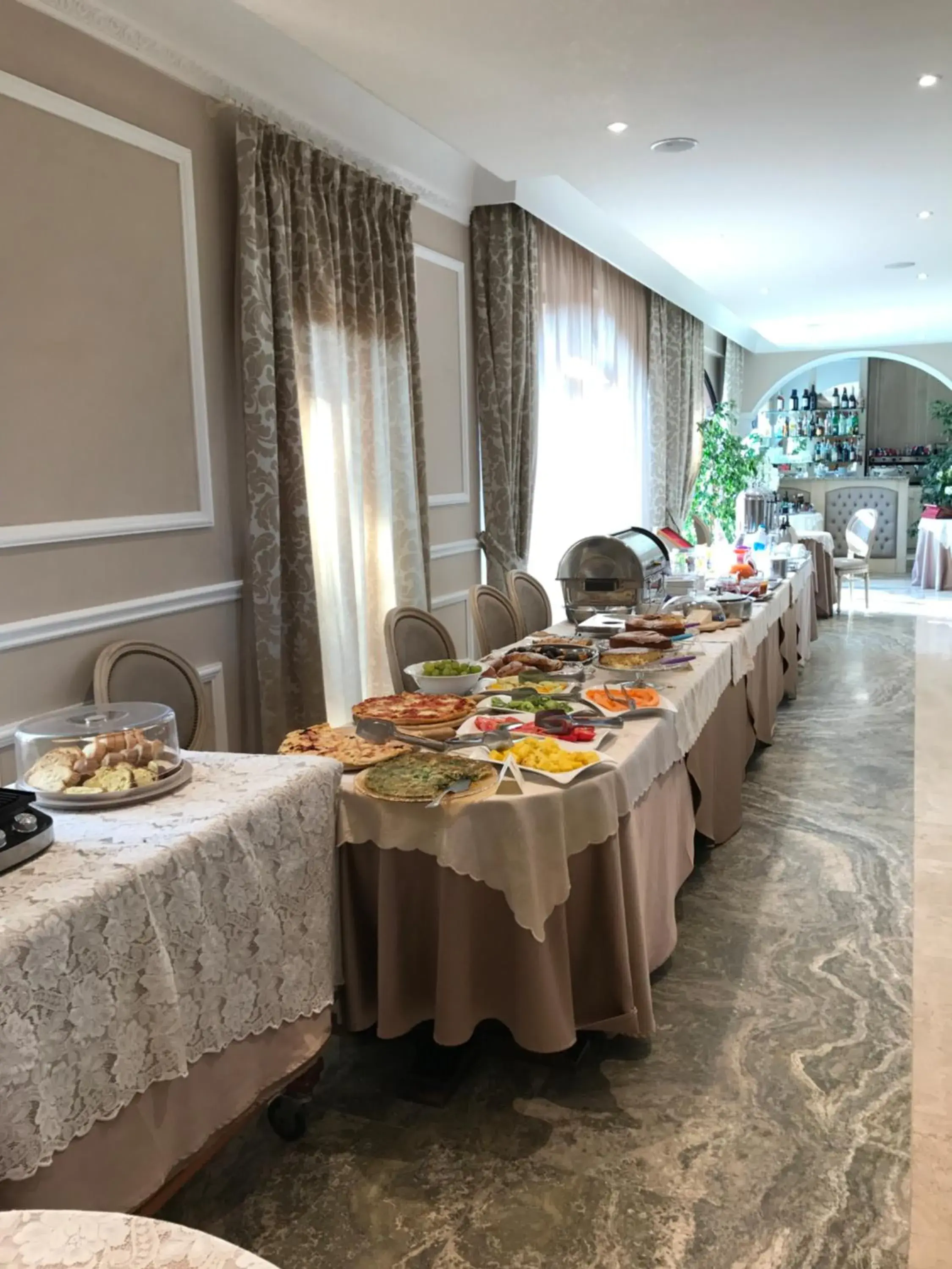 Breakfast in Villa Lecchi Hotel Wellness Breakfast in Villa Lecchi Hotel Wellness
