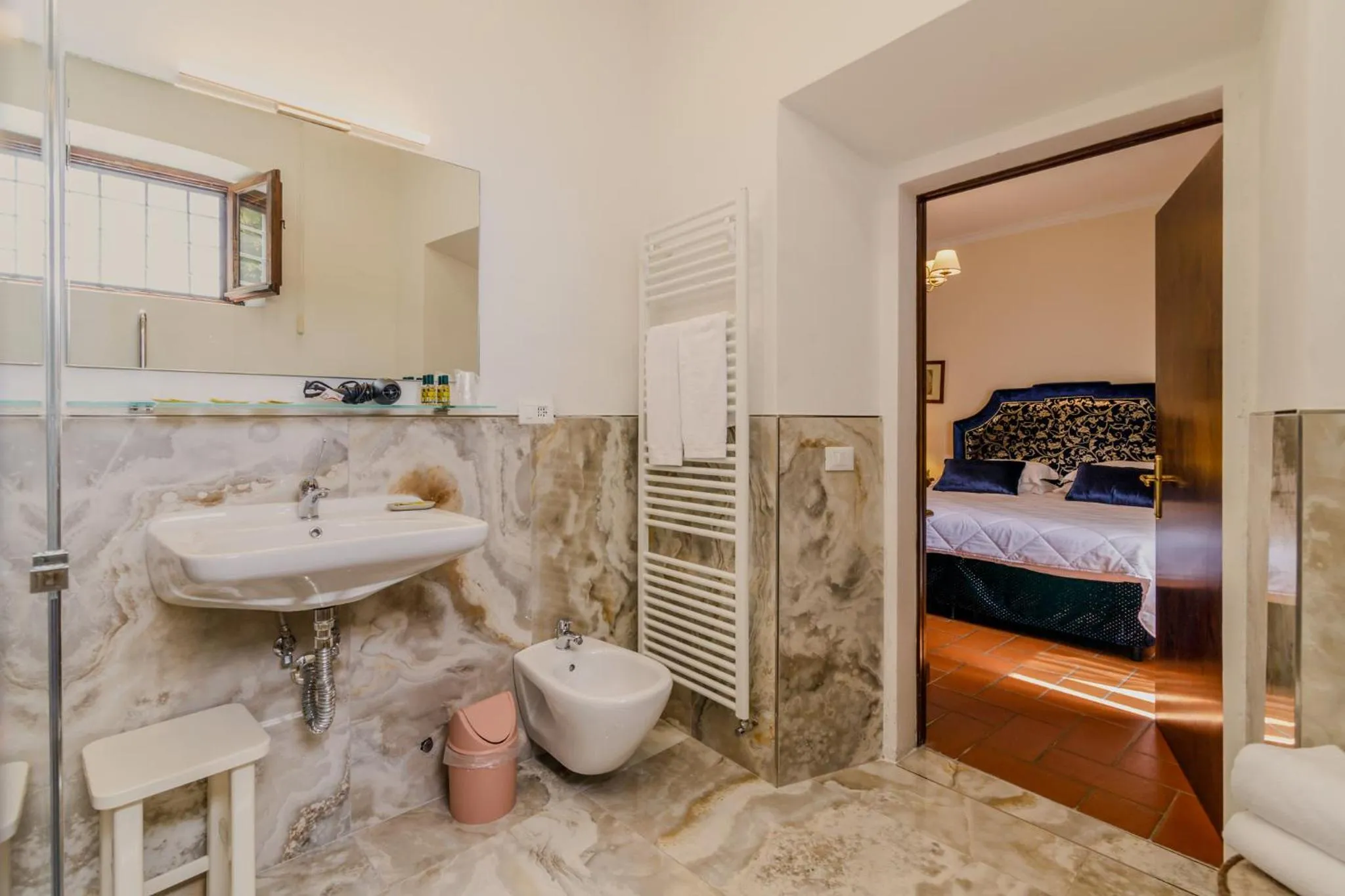 Bed in Villa Lecchi Hotel Wellness