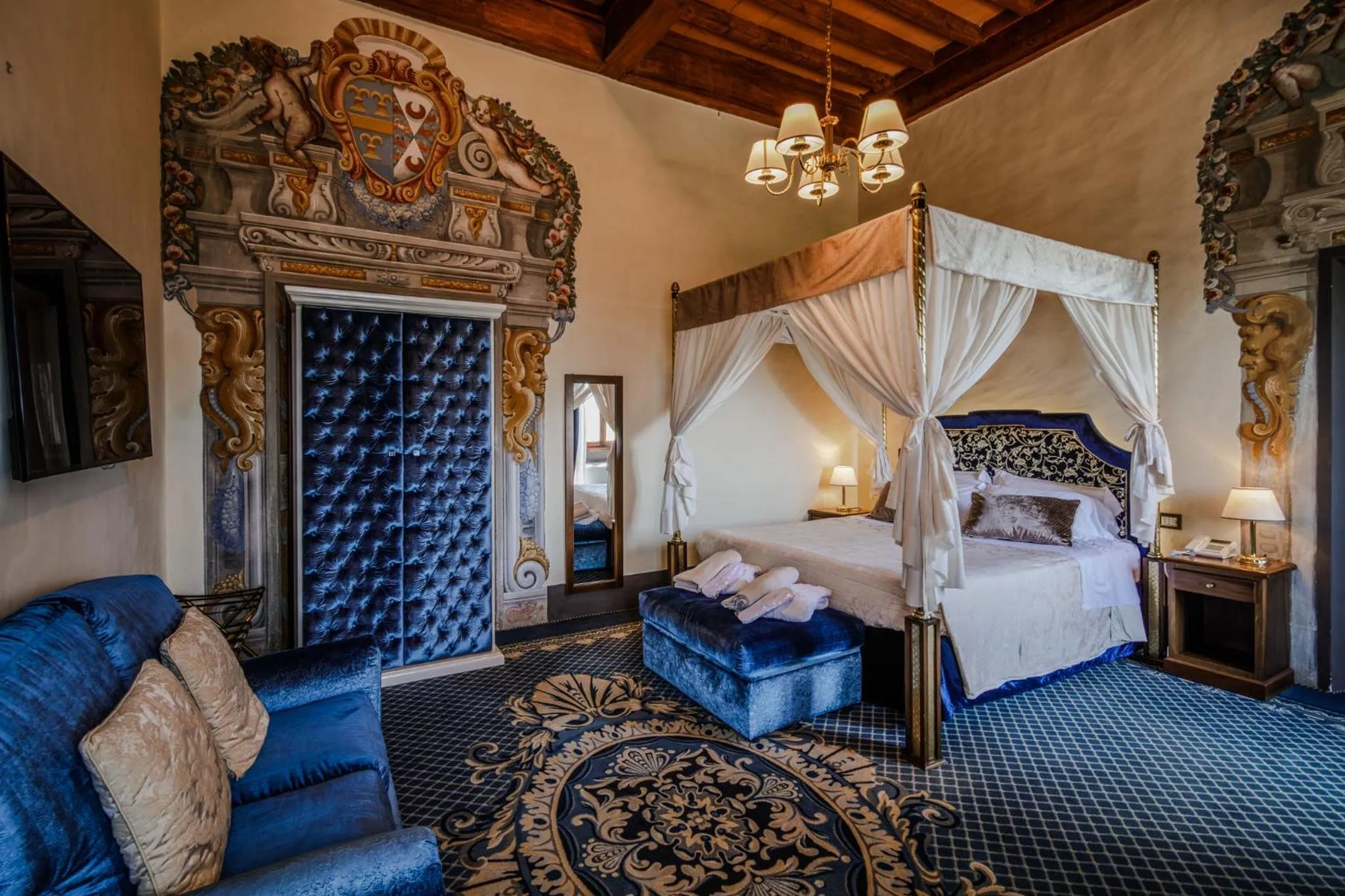 Bed in Villa Lecchi Hotel Wellness