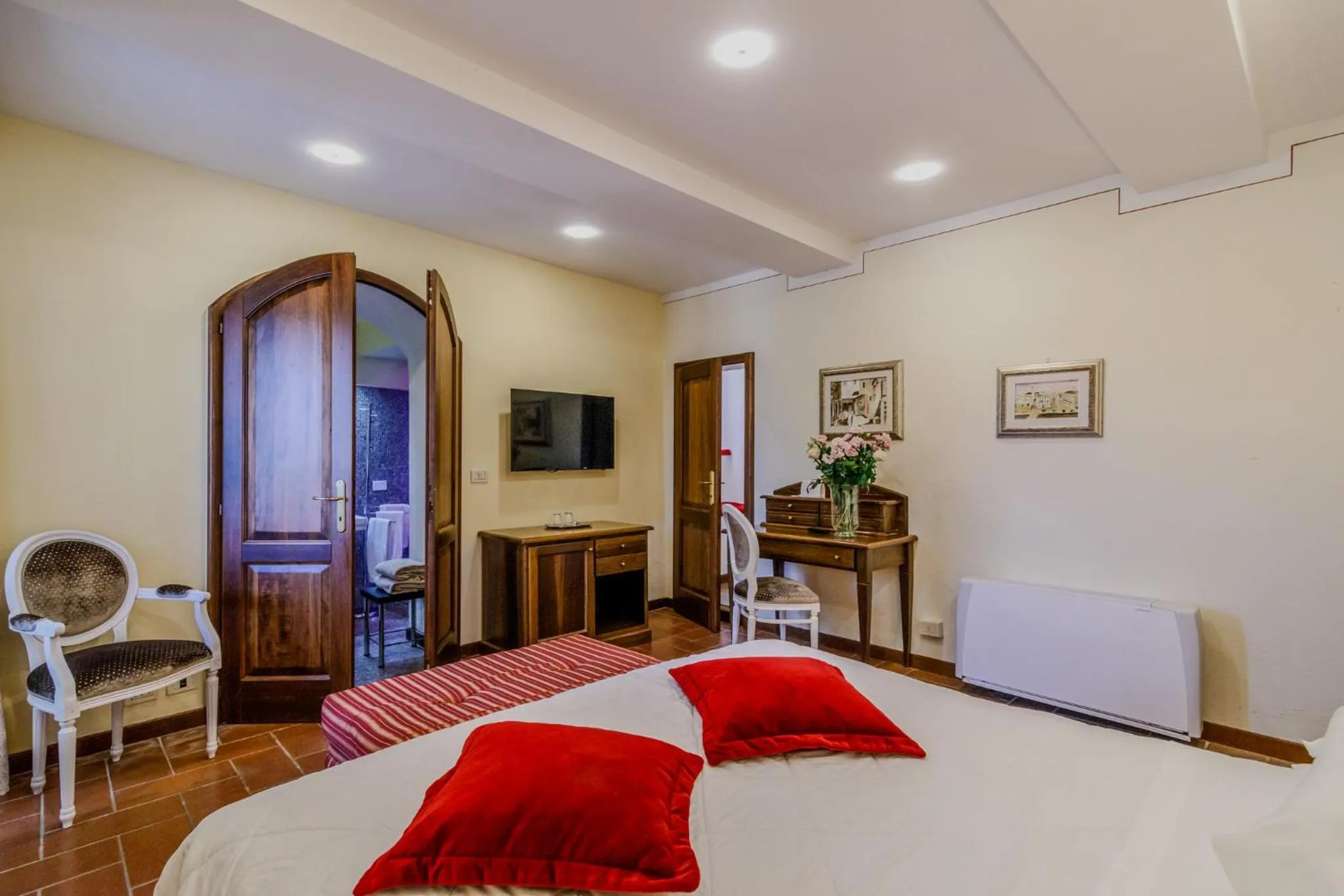 Bed in Villa Lecchi Hotel Wellness