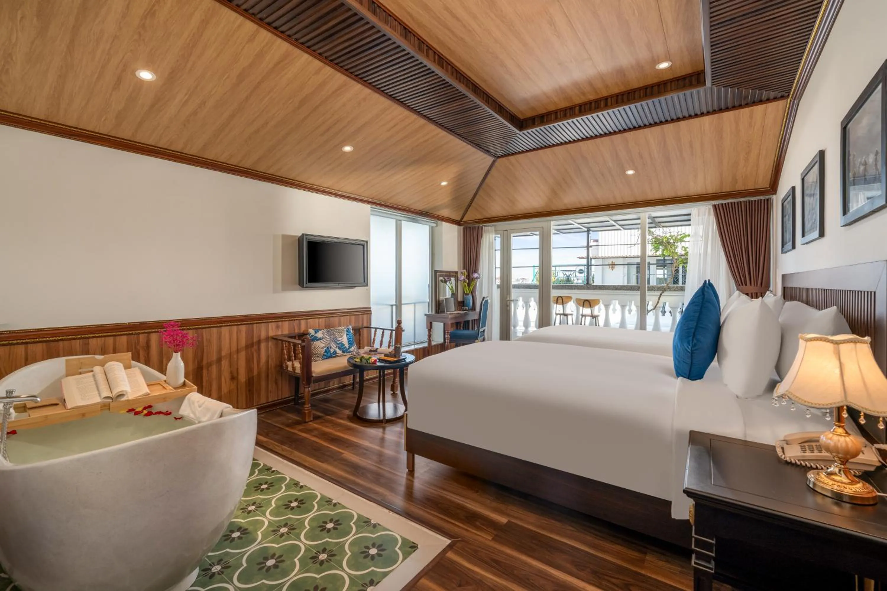 Bed in Hoi An Blue Sky Boutique Hotel & Spa