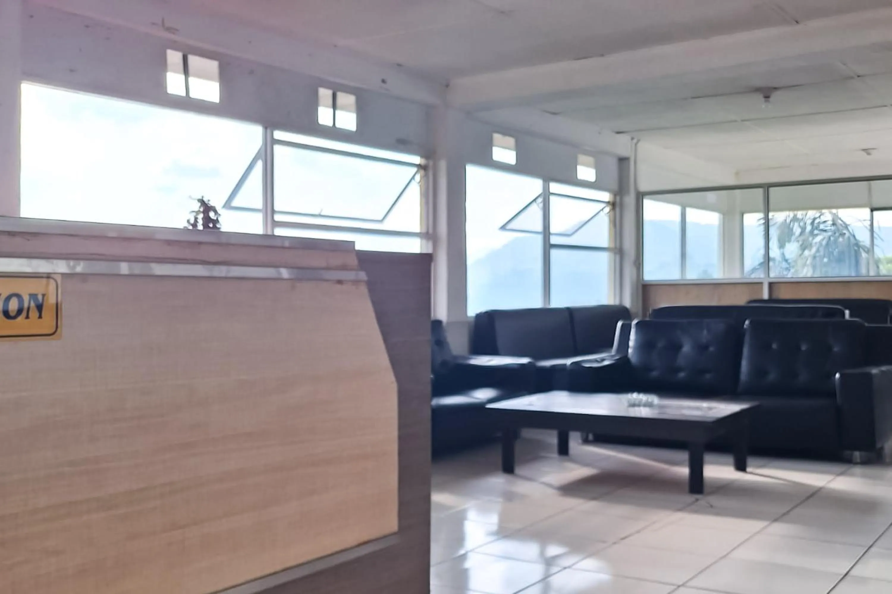 Lobby or reception in Urbanview Hotel Gapura Parapat by RedDoorz