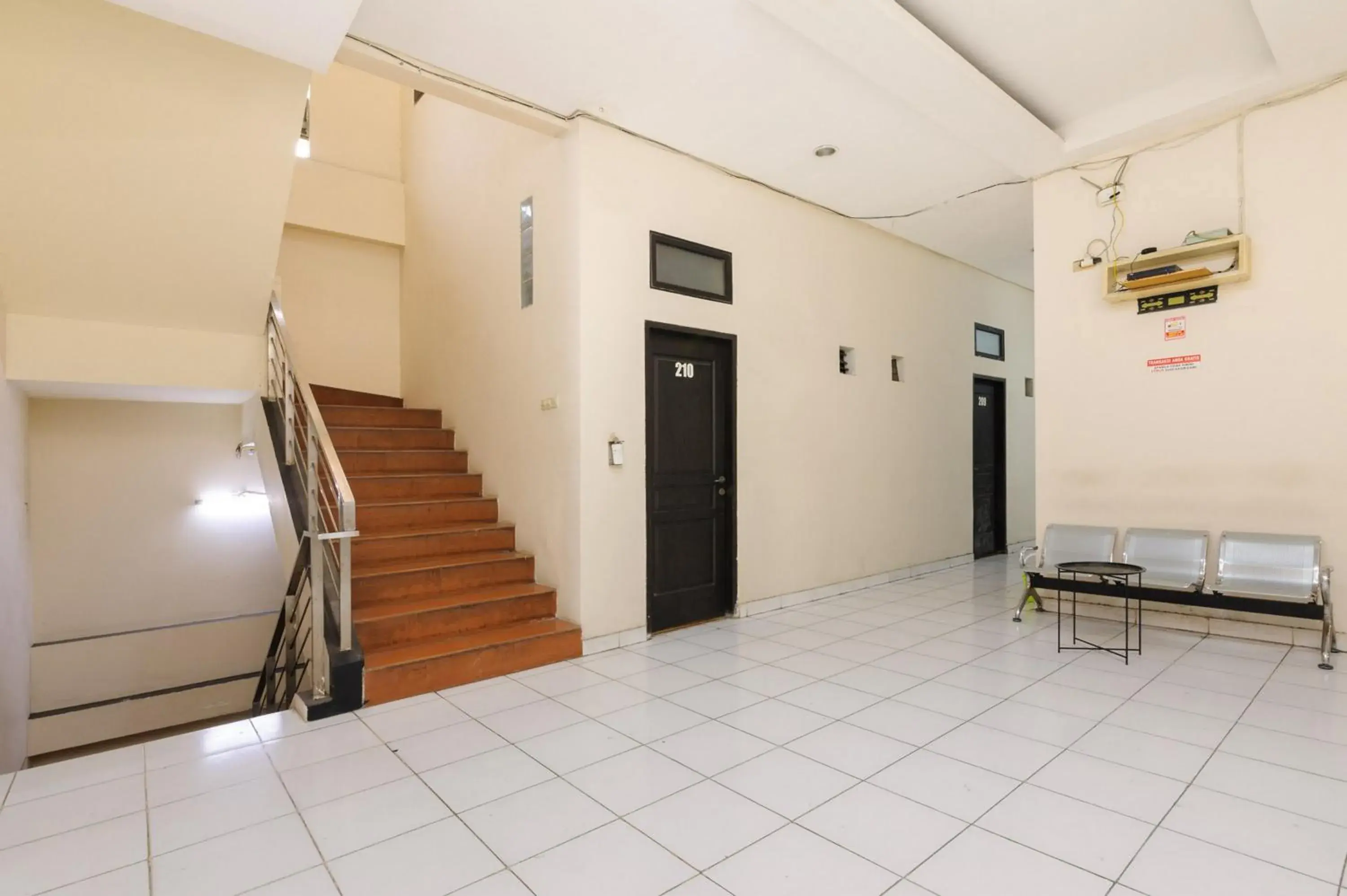 Property building in Urbanview Hotel Residence 446 Tanjung Duren Property building in Urbanview Hotel Residence 446 Tanjung Duren