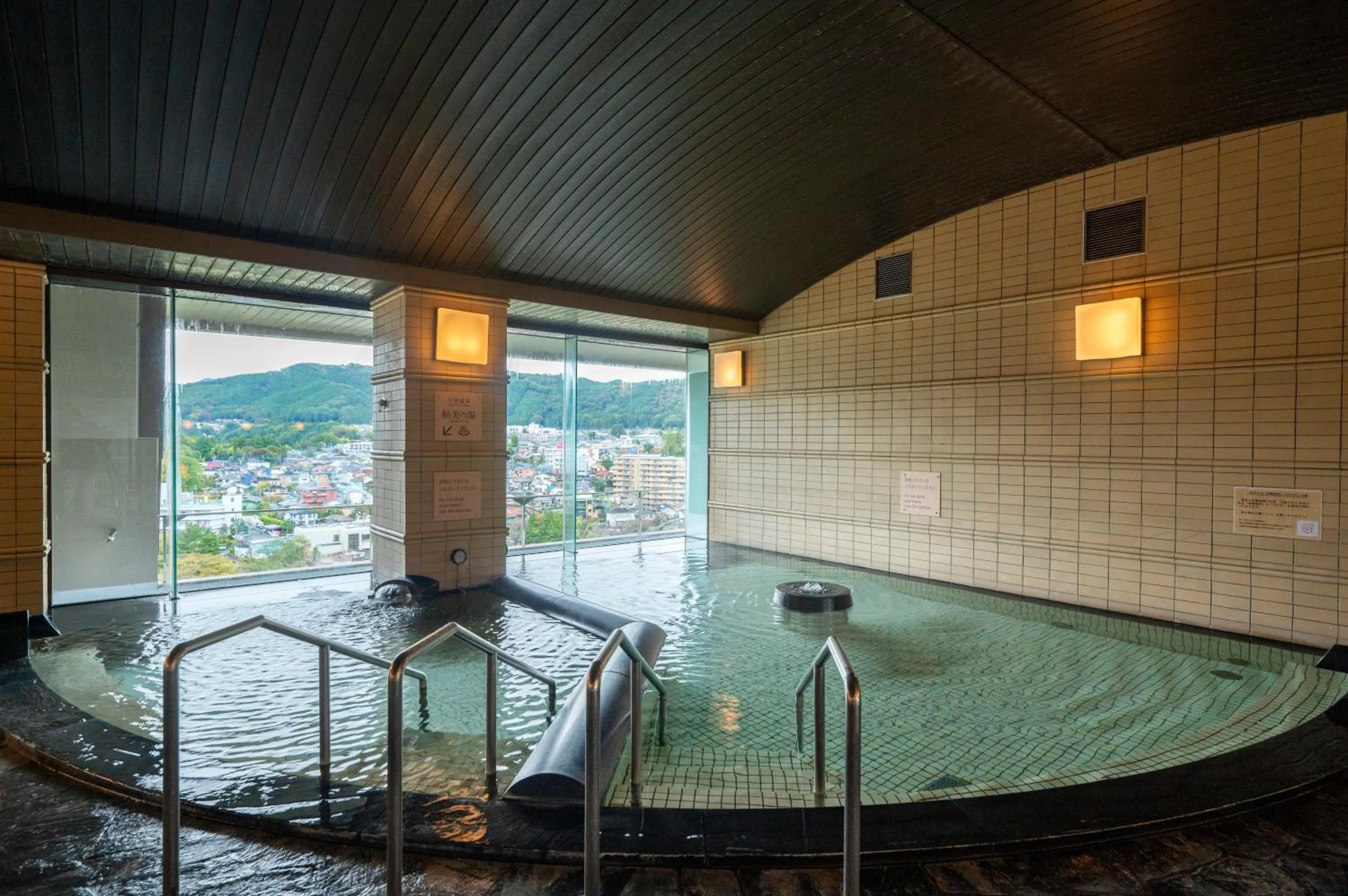 Area and facilities in KAMENOI HOTEL Ome