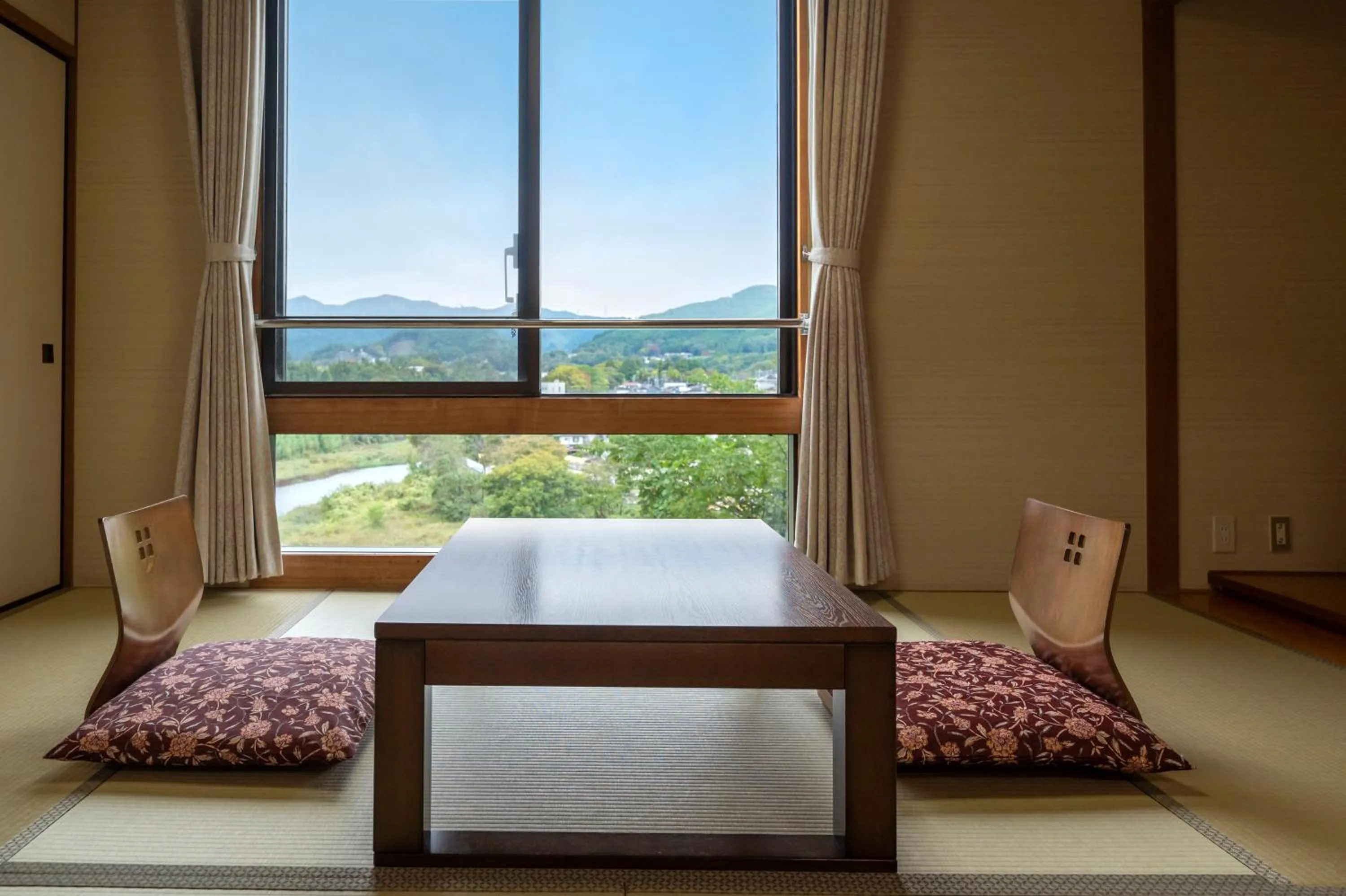 Photo of the whole room in KAMENOI HOTEL Ome