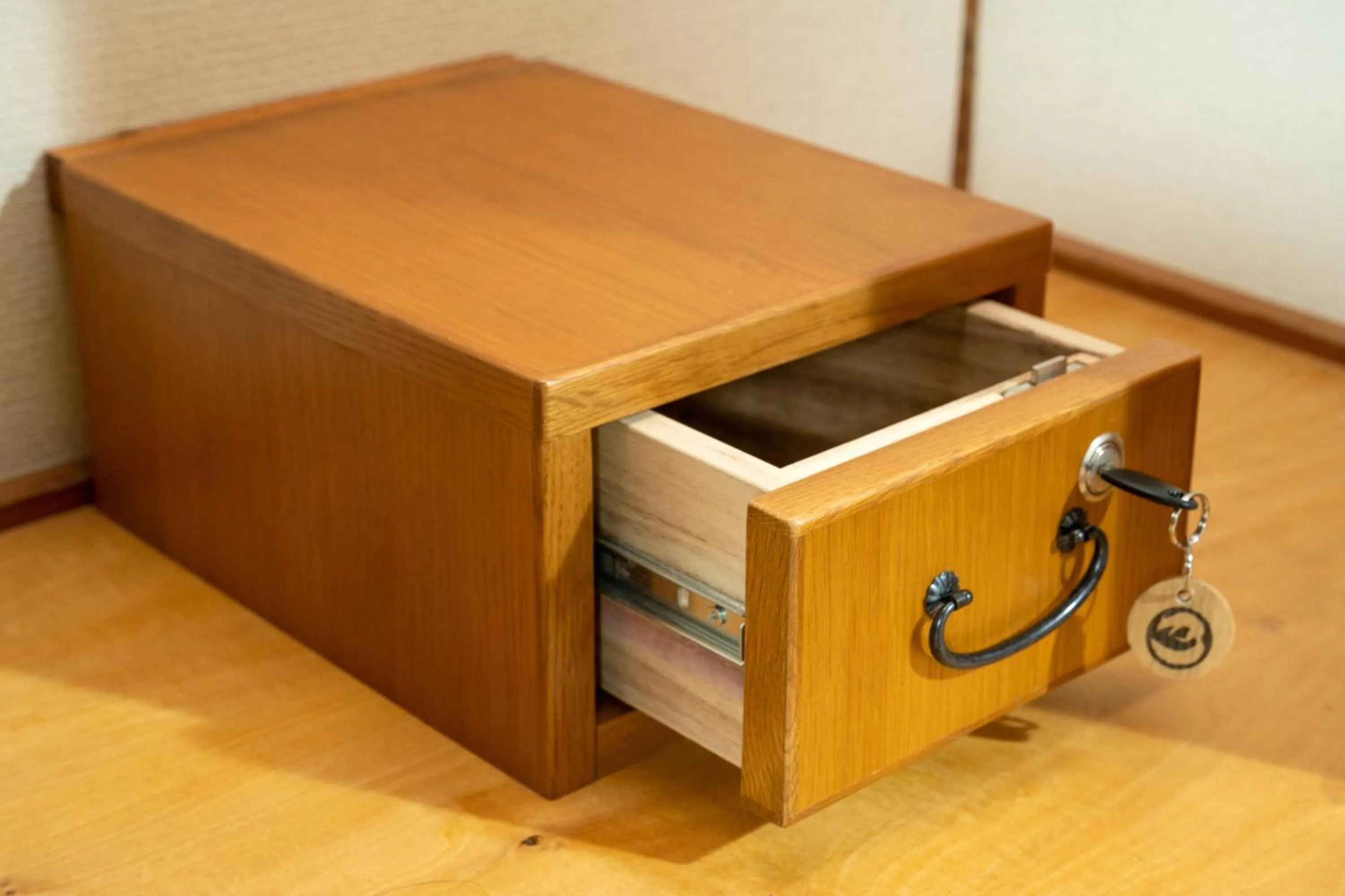 safe in Yukemuri no Yado Inazumi Onsen