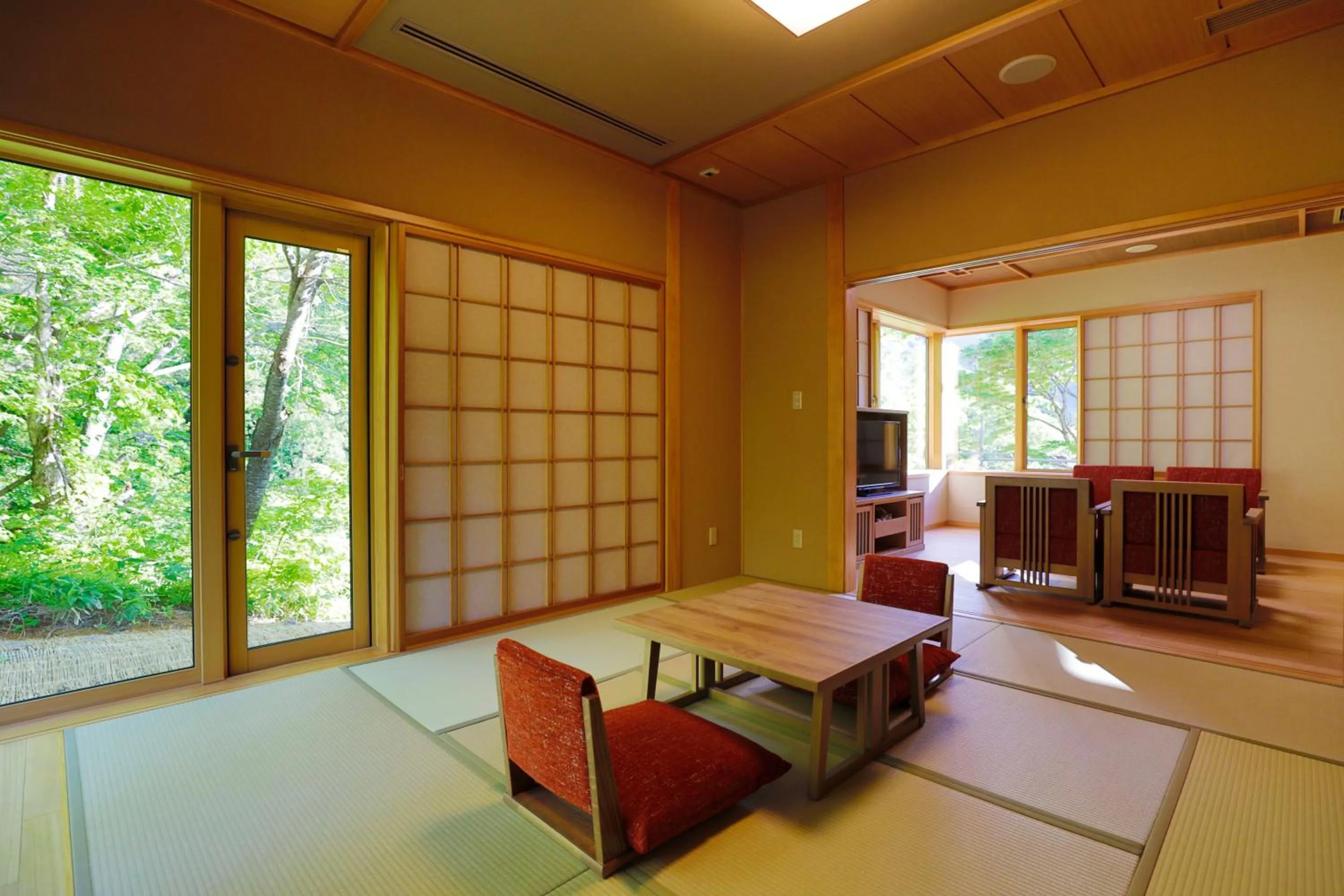 Living room in Yukemuri no Yado Inazumi Onsen