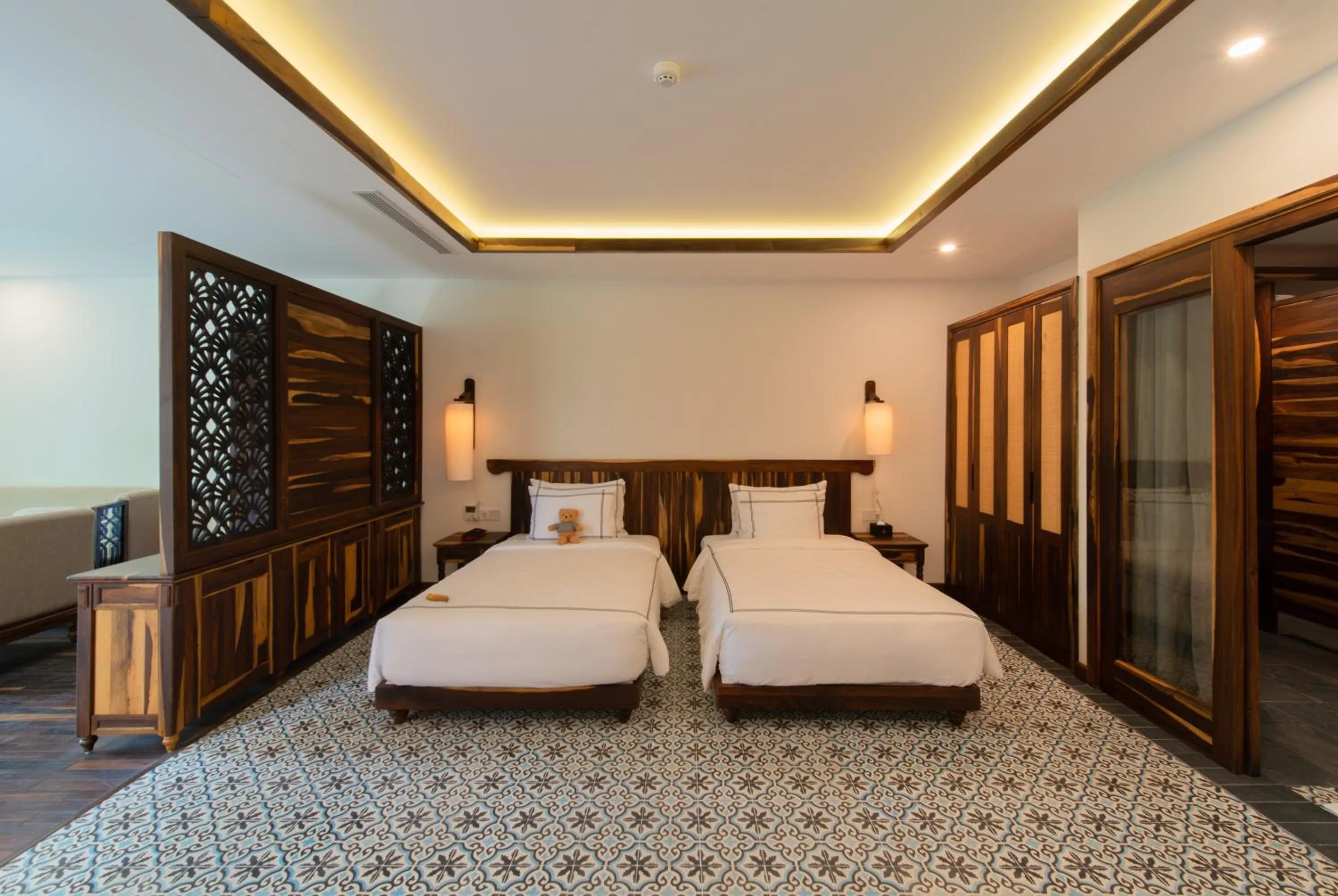 Bed in Alibu Resort Nha Trang